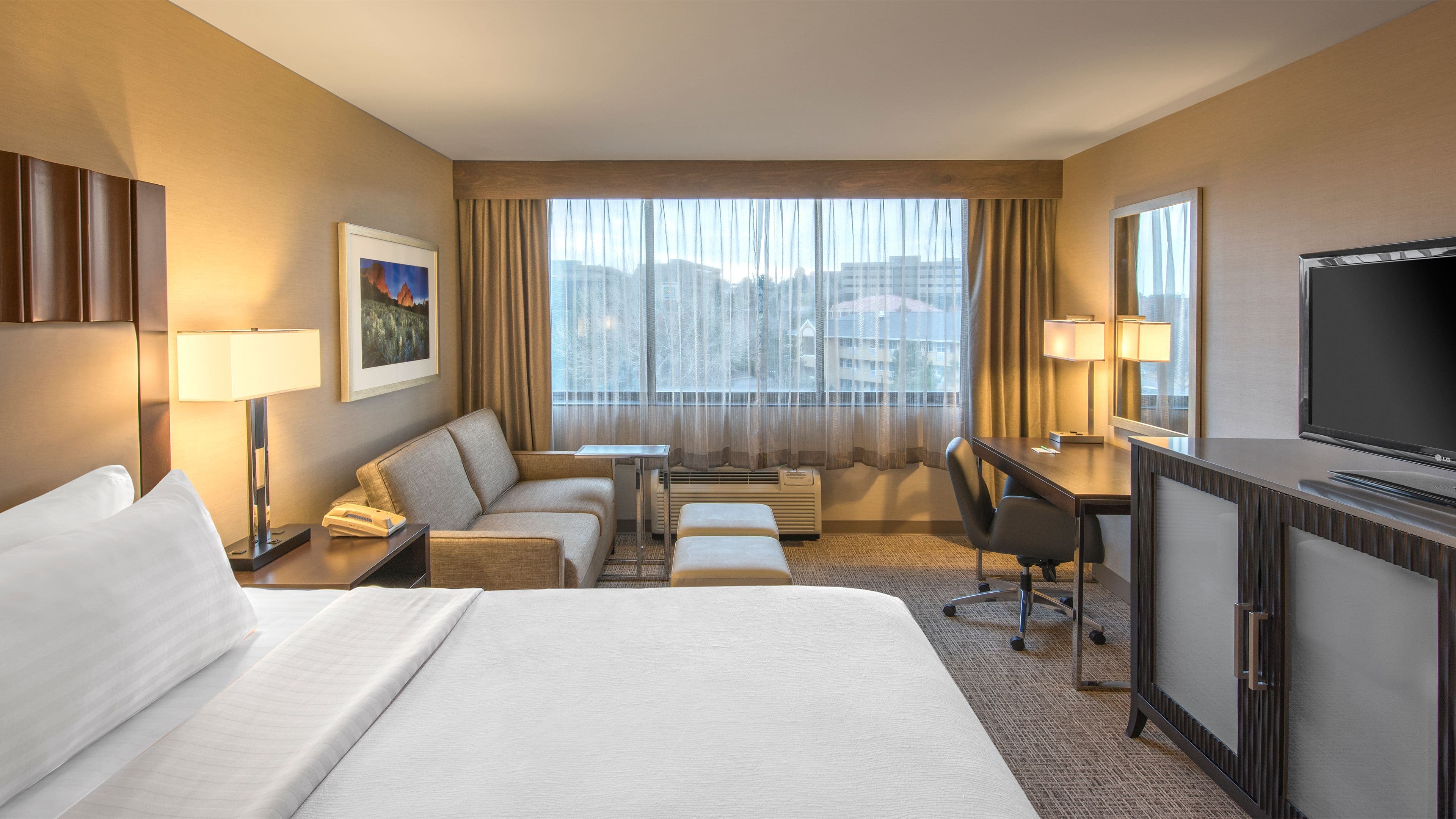 Holiday Inn Denver Lakewood — 9