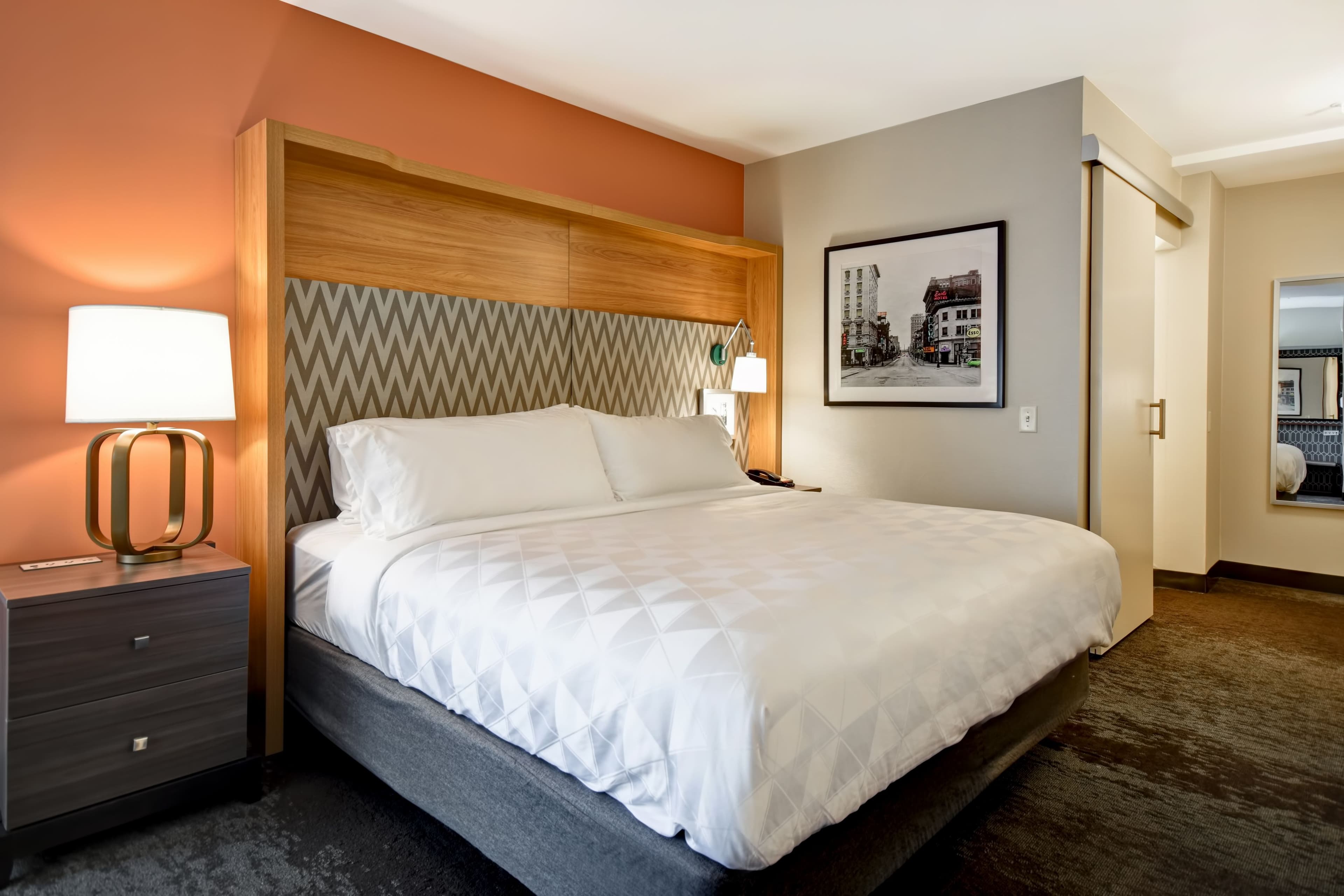 Holiday Inn Lancaster - Image 3
