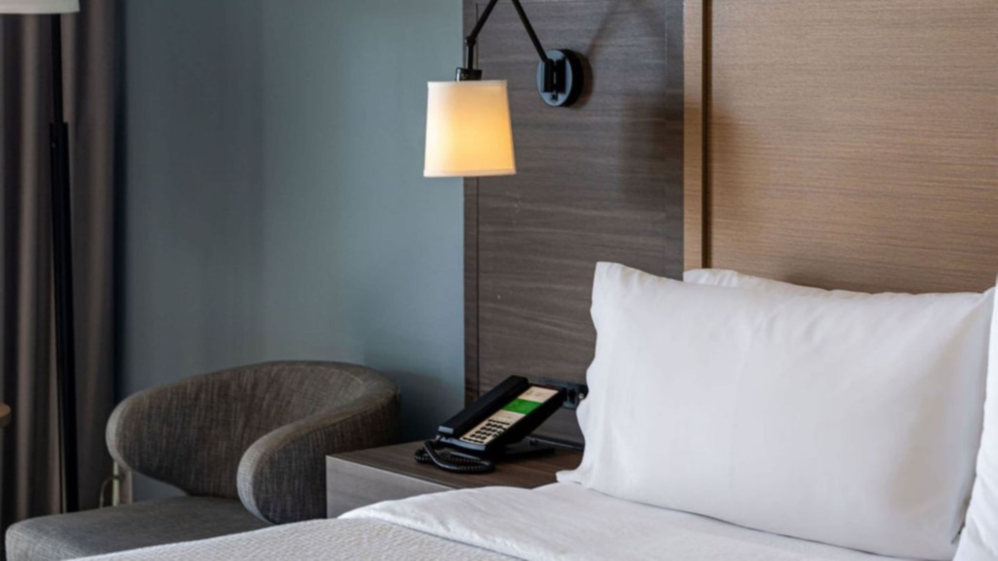 Holiday Inn Laval - Montreal — 5