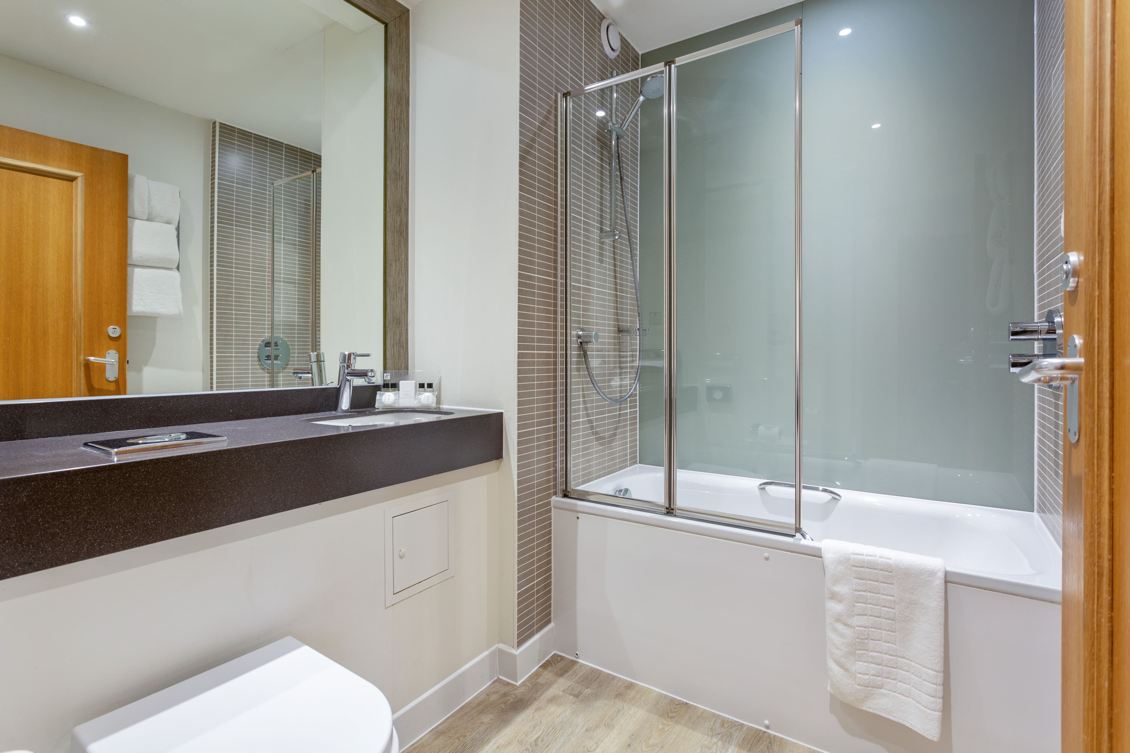 Holiday Inn Leamington Spa - Warwick - Image 5
