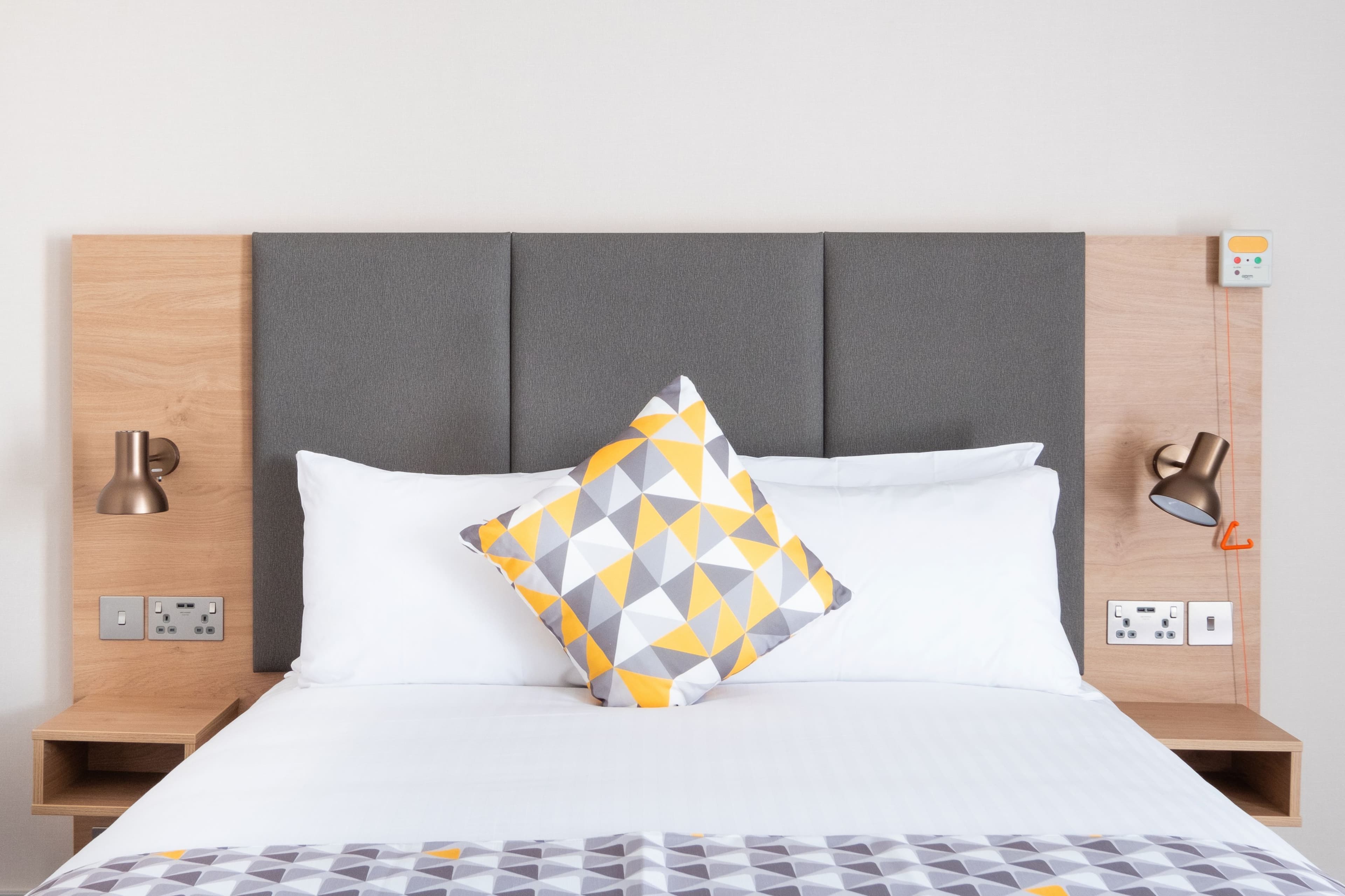 Holiday Inn Leicester - Image 3