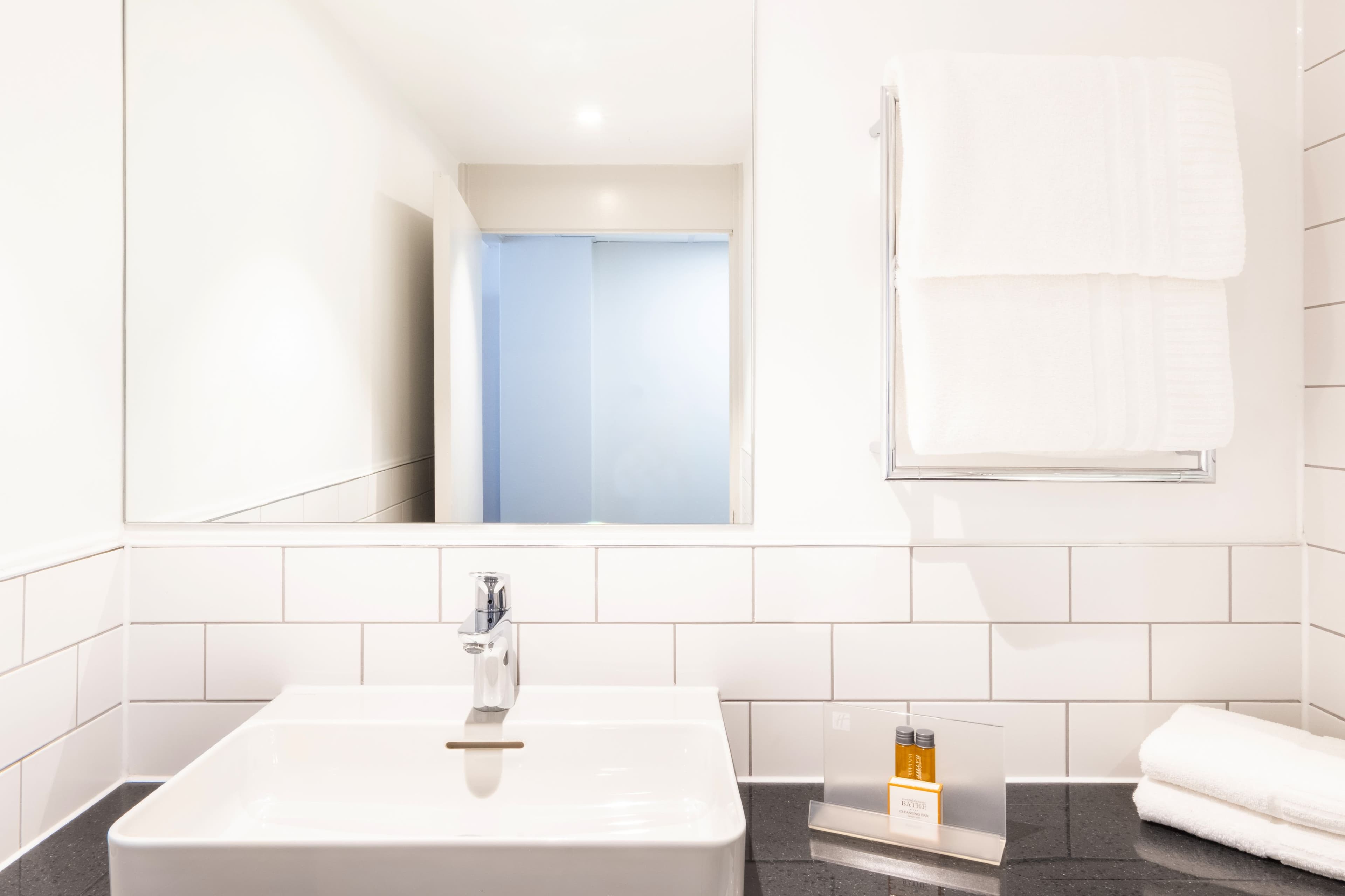 Premium Room - Image 13