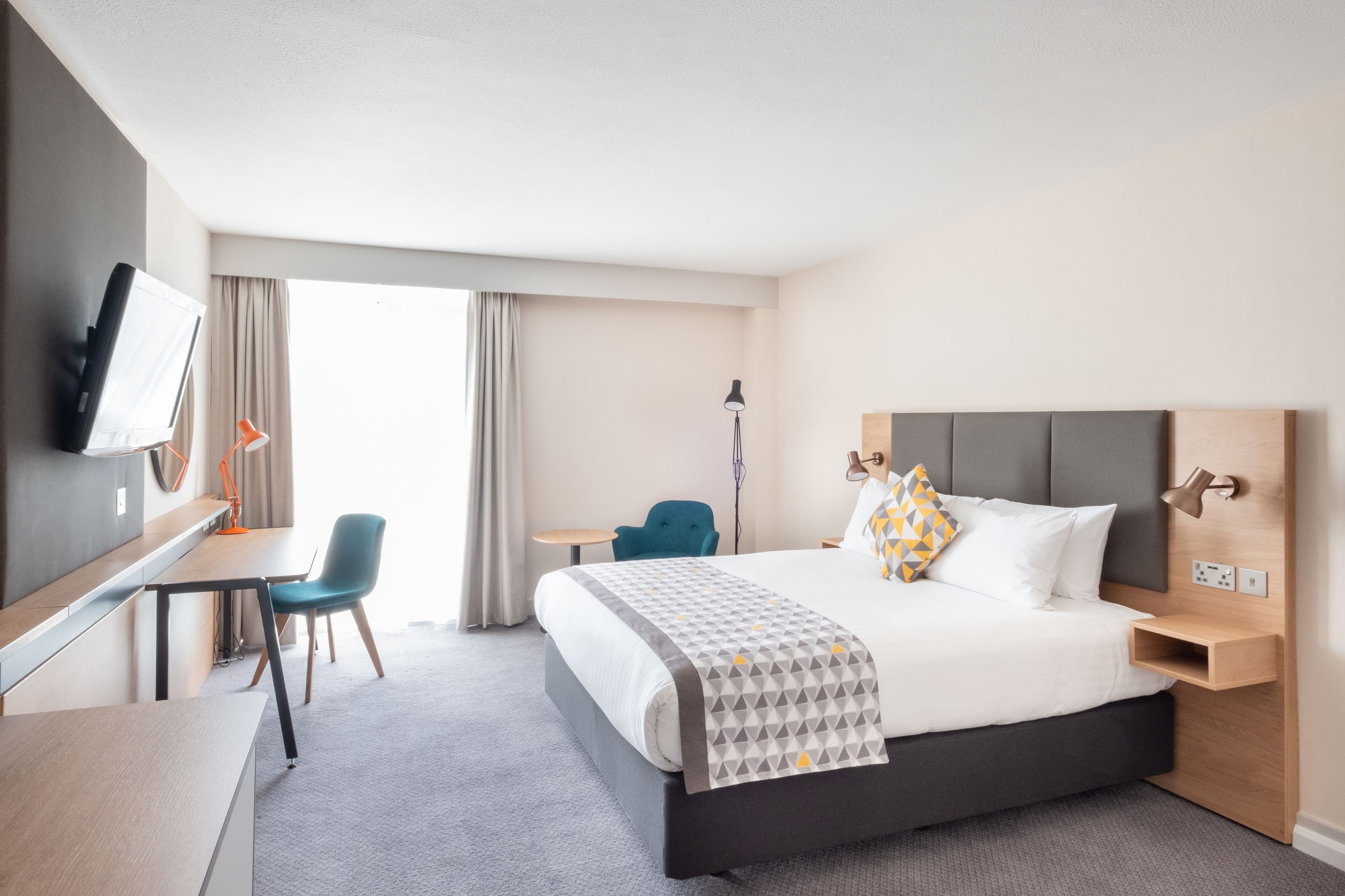 Holiday Inn Leicester - Image 2