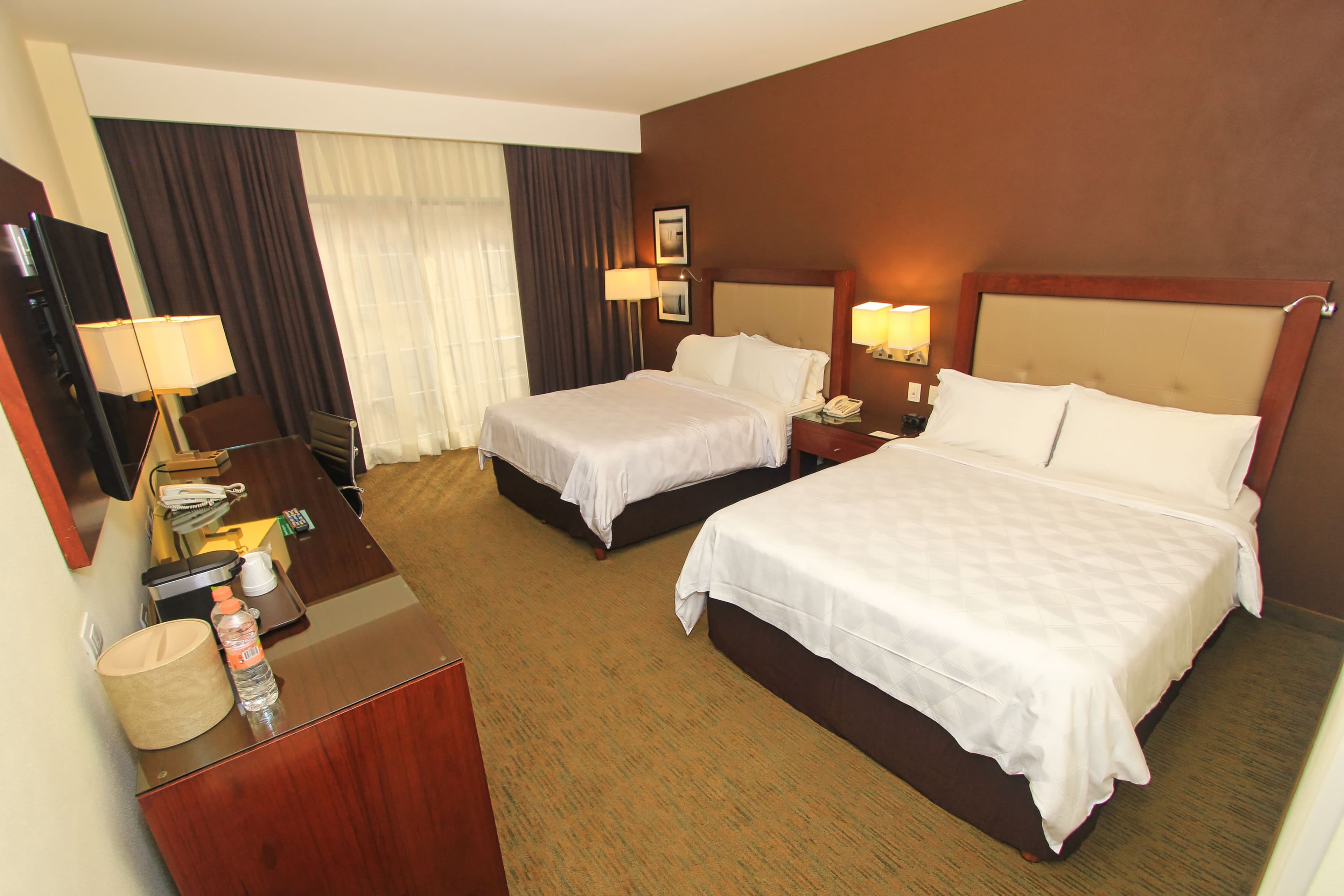 Holiday Inn Leon — 28