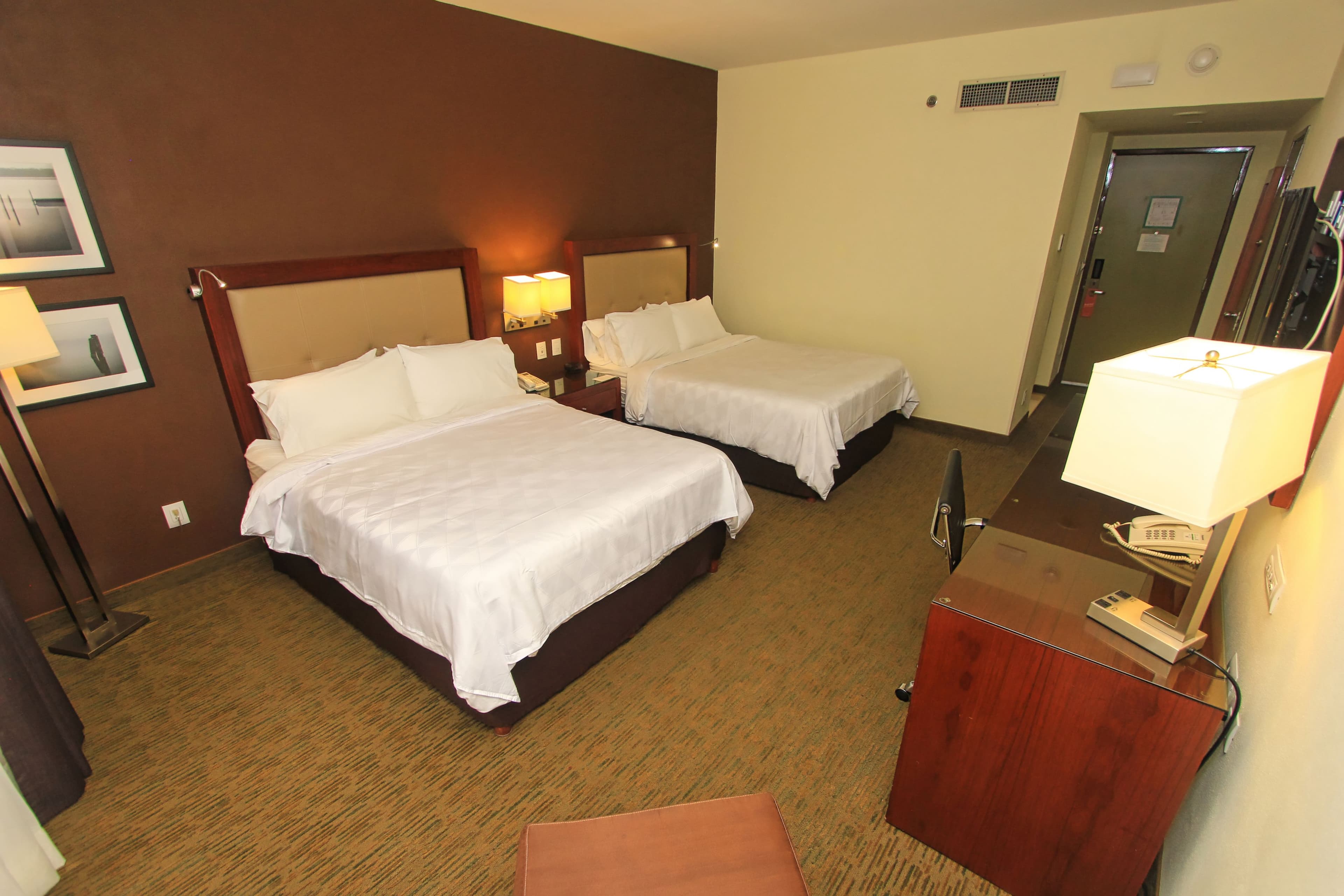 Holiday Inn Leon — 27