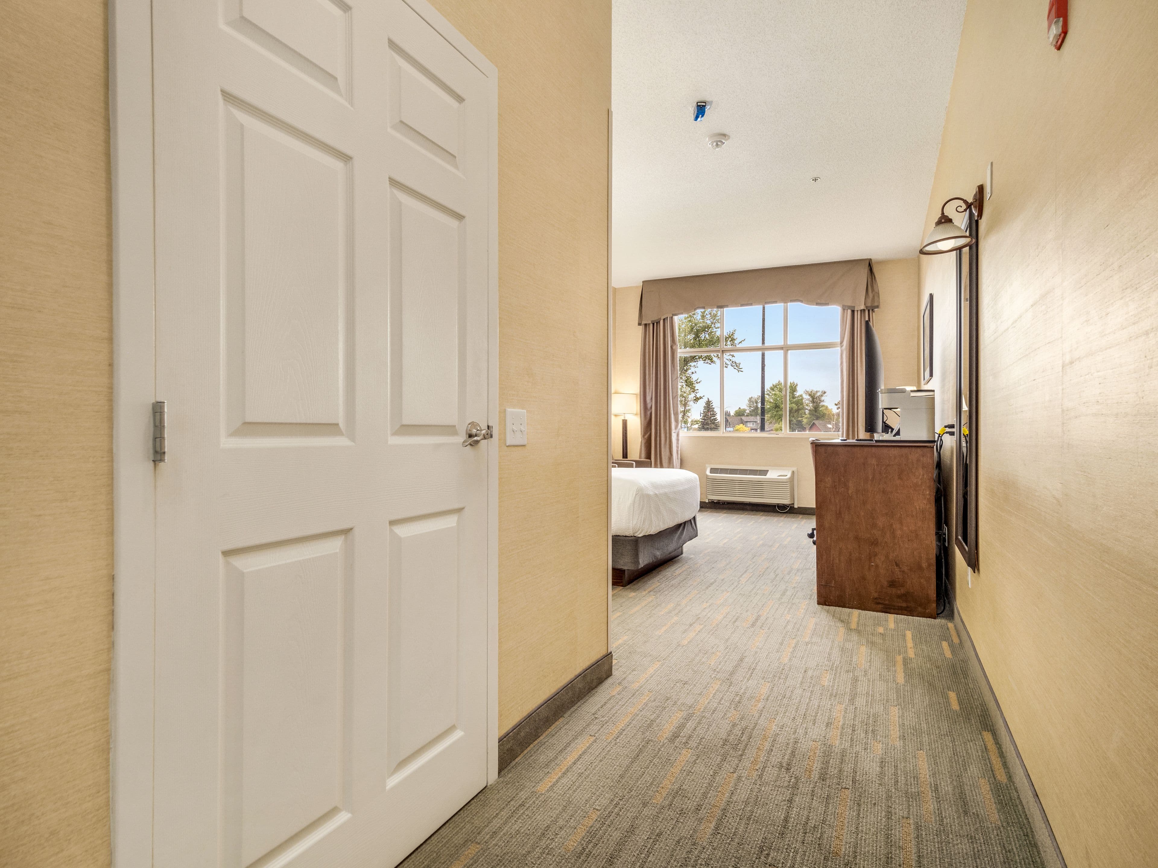 Holiday Inn Lethbridge — 8