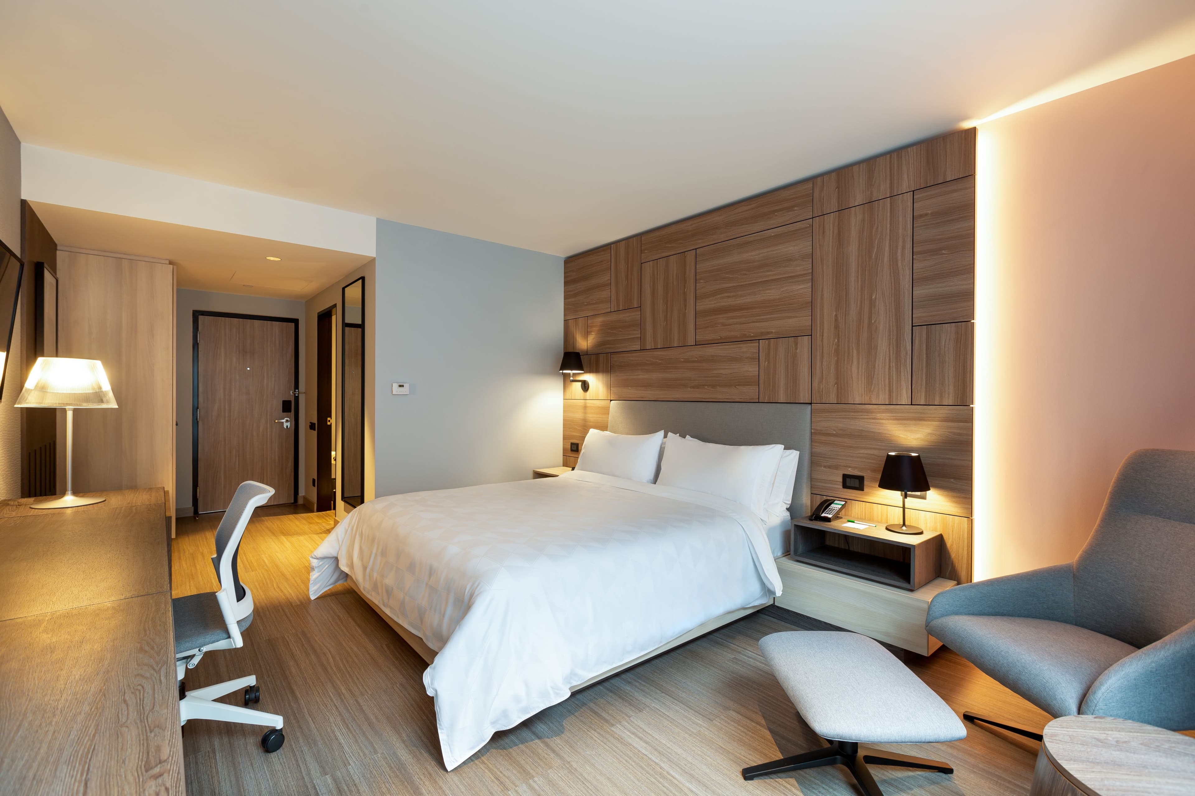 Standard Room - Image 9