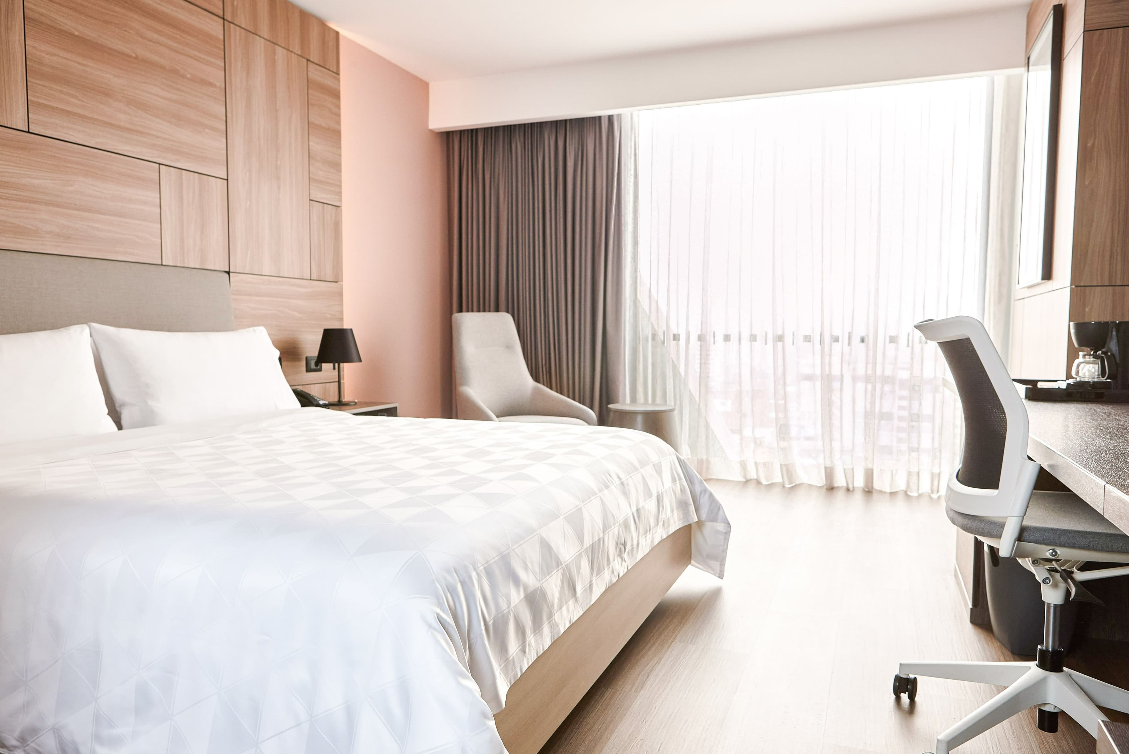 Holiday Inn Lima Miraflores - Image 2