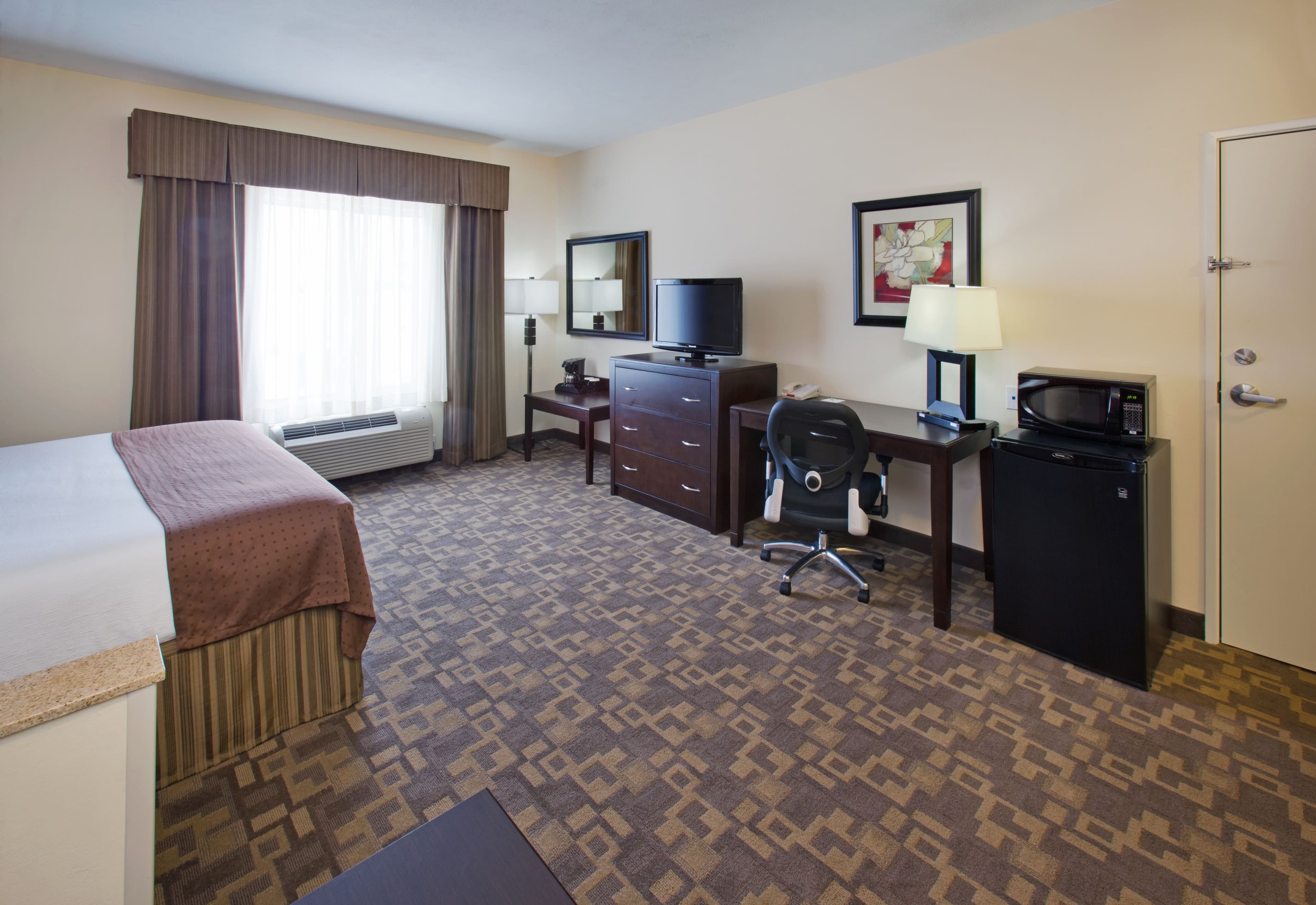 Holiday Inn Lincoln Southwest — 8