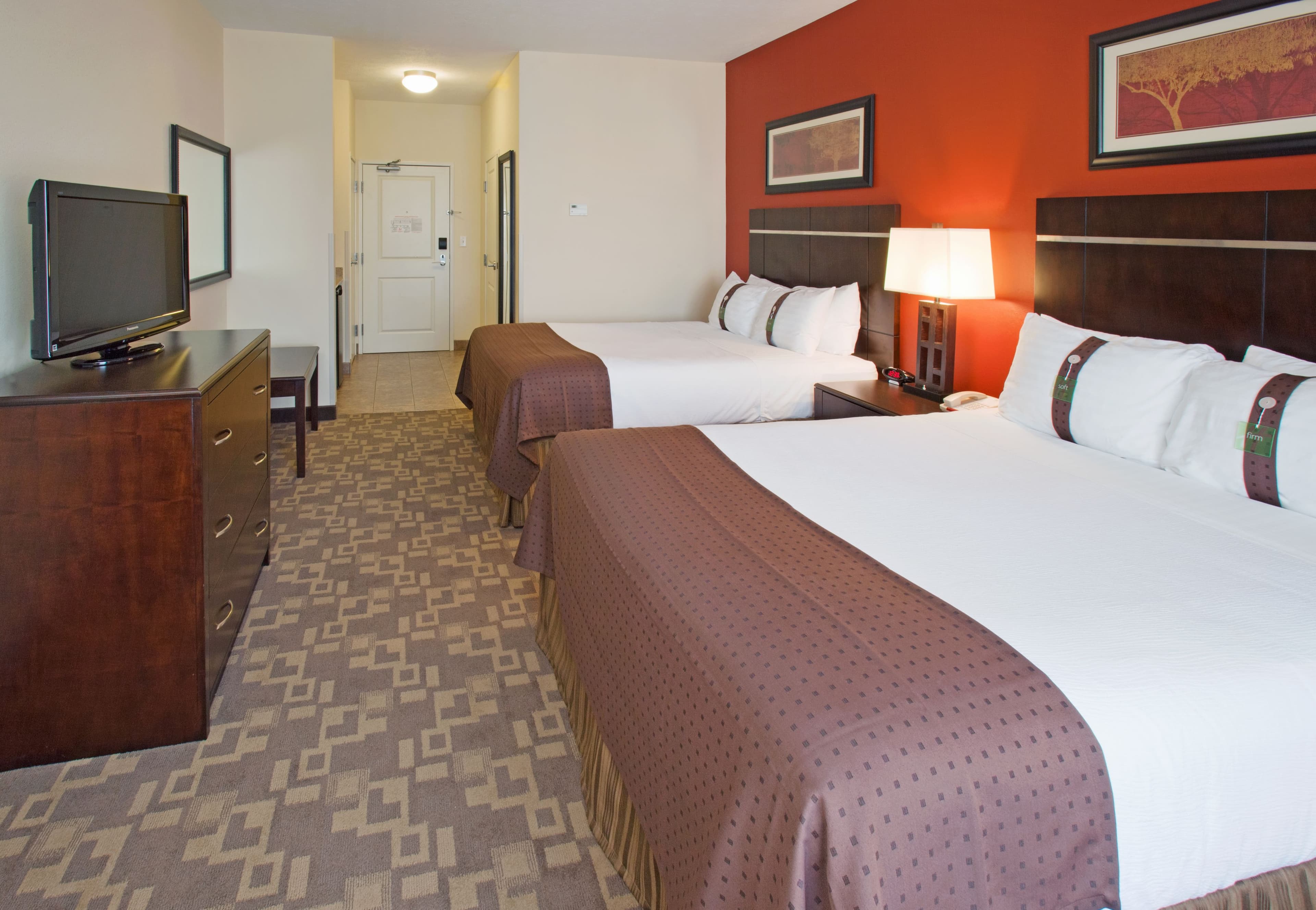 Holiday Inn Lincoln Southwest — 4