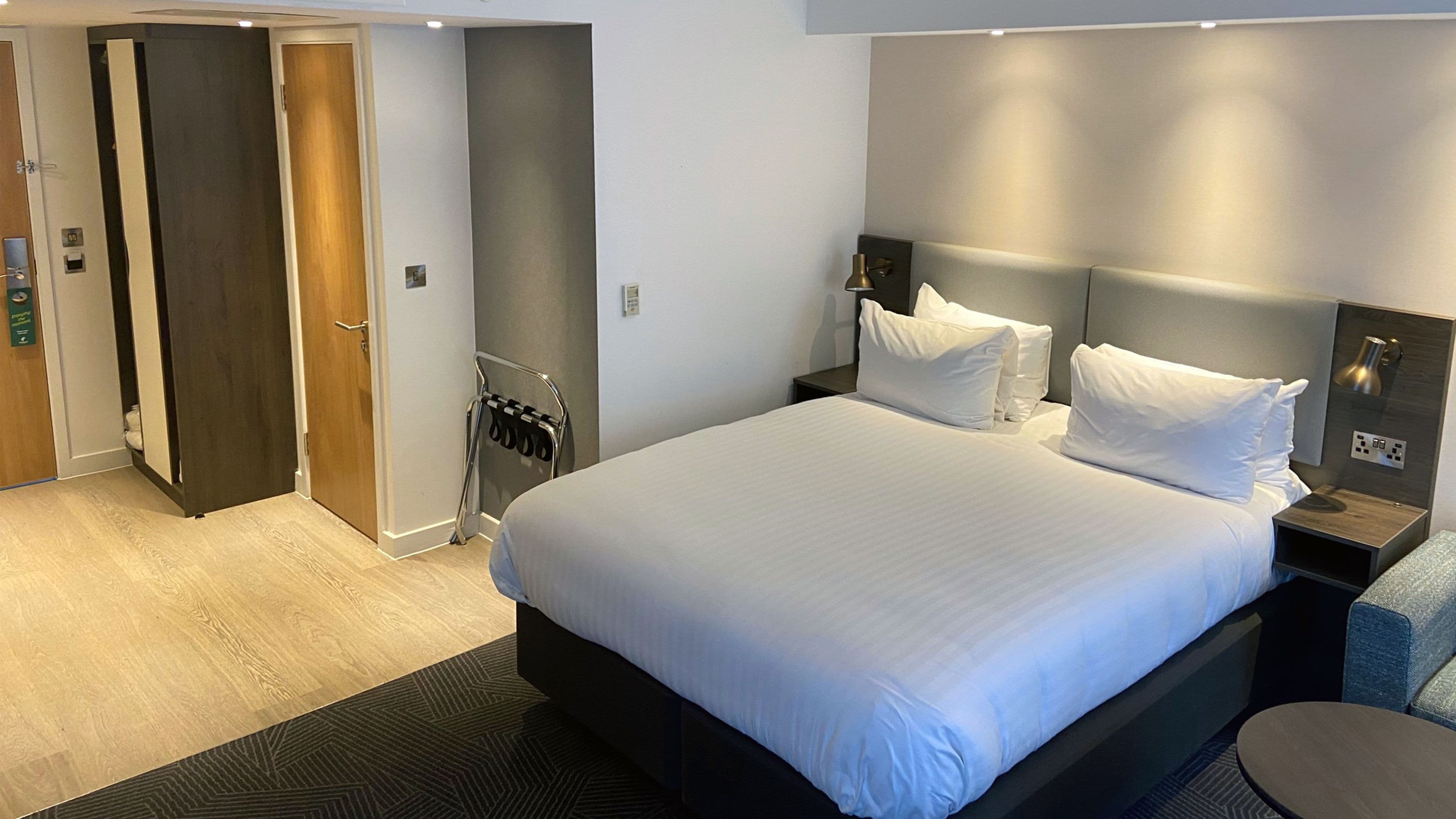 Holiday Inn Lincoln - Image 5