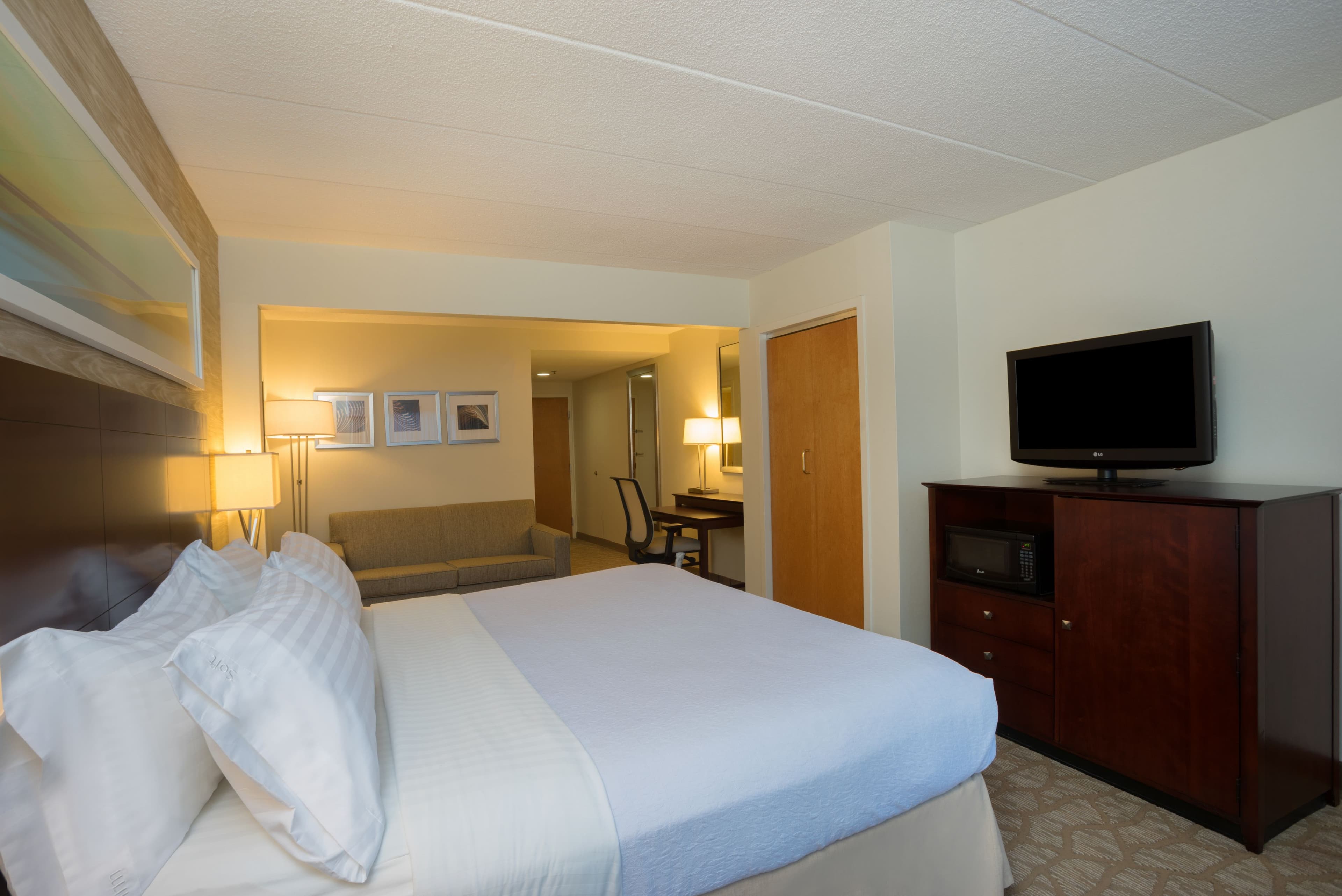 Holiday Inn Baltimore BWI Airport — 12