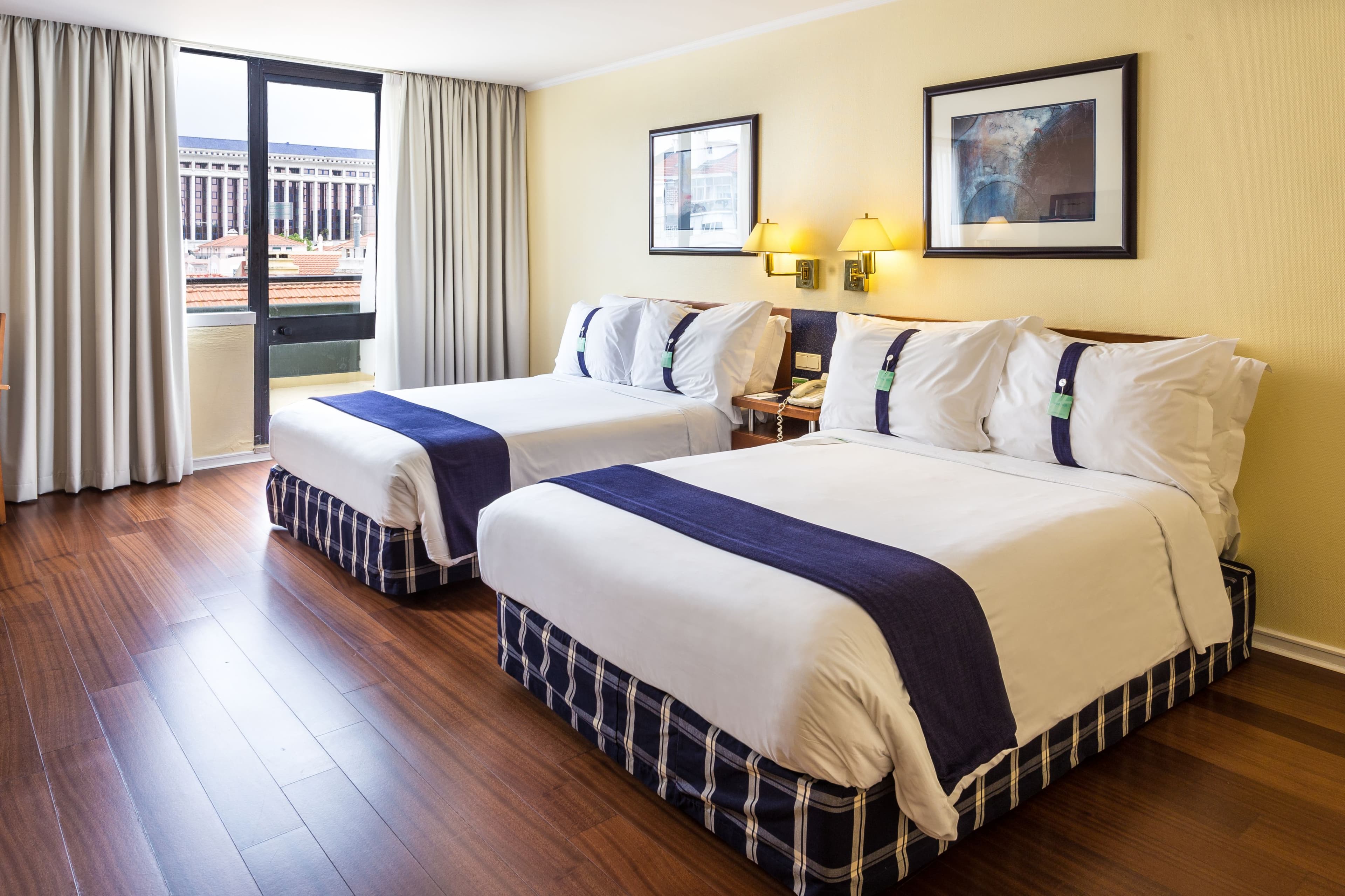 Holiday Inn Lisbon — 13