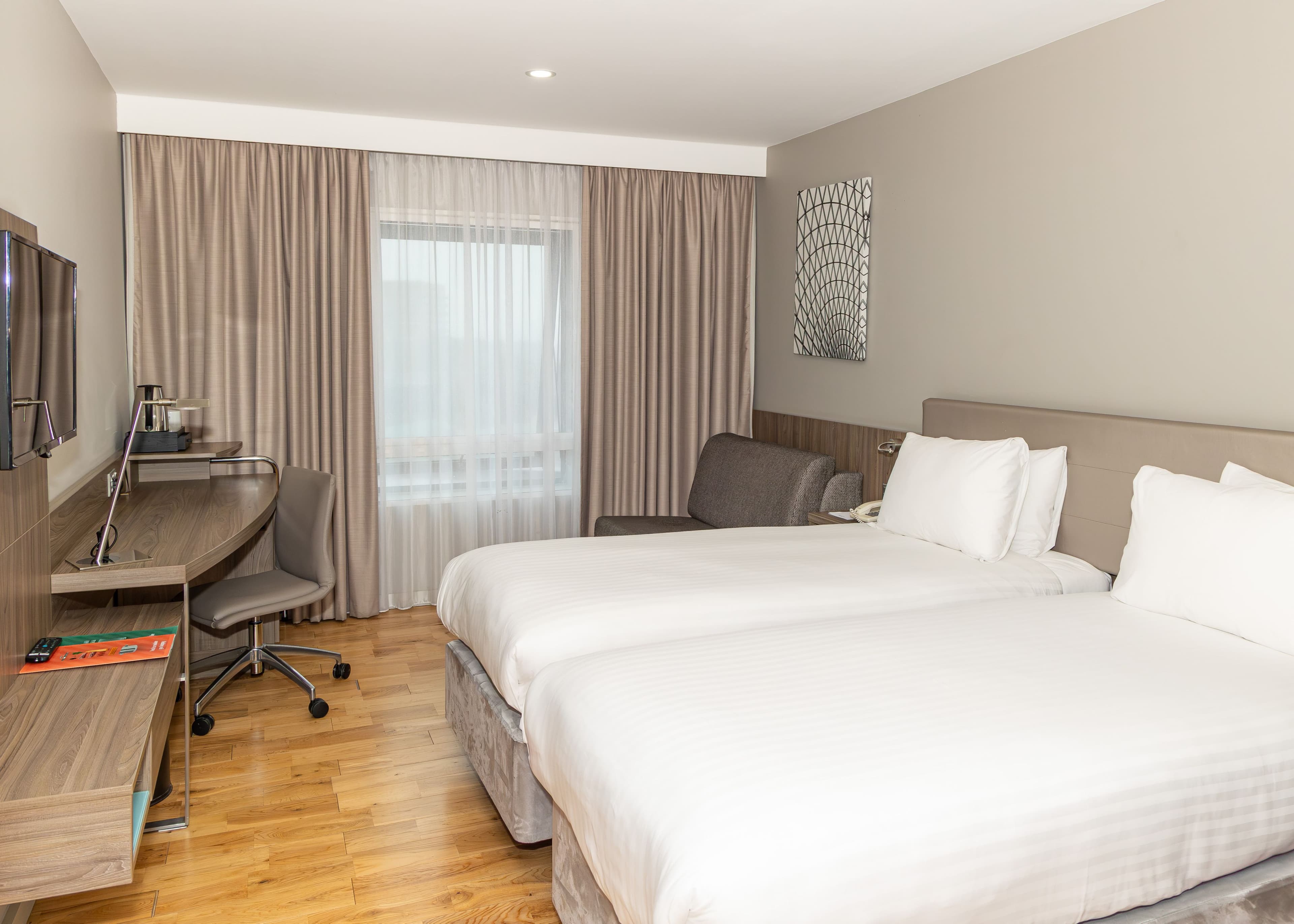 Holiday Inn London - West — 19
