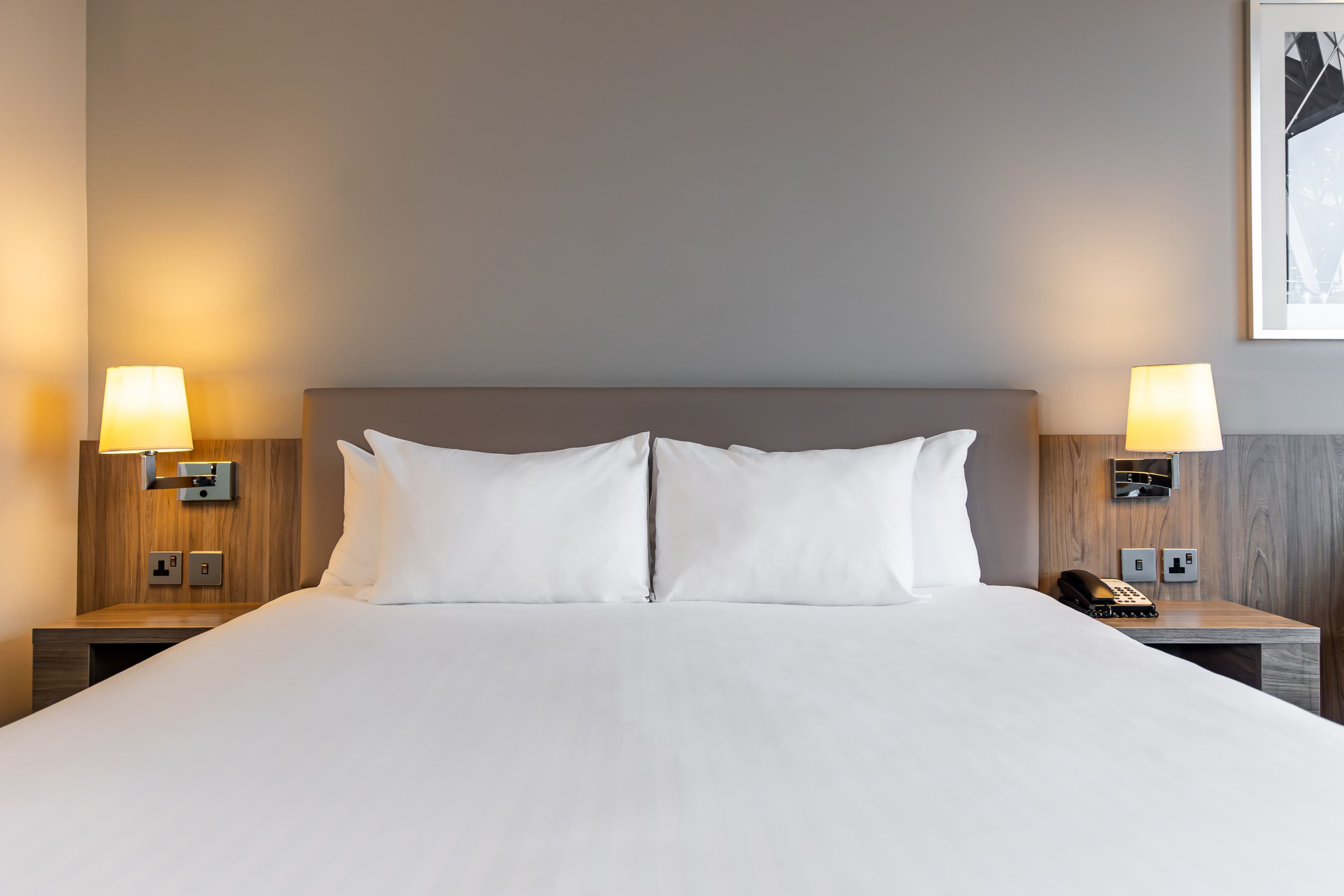 Holiday Inn London - West — 8