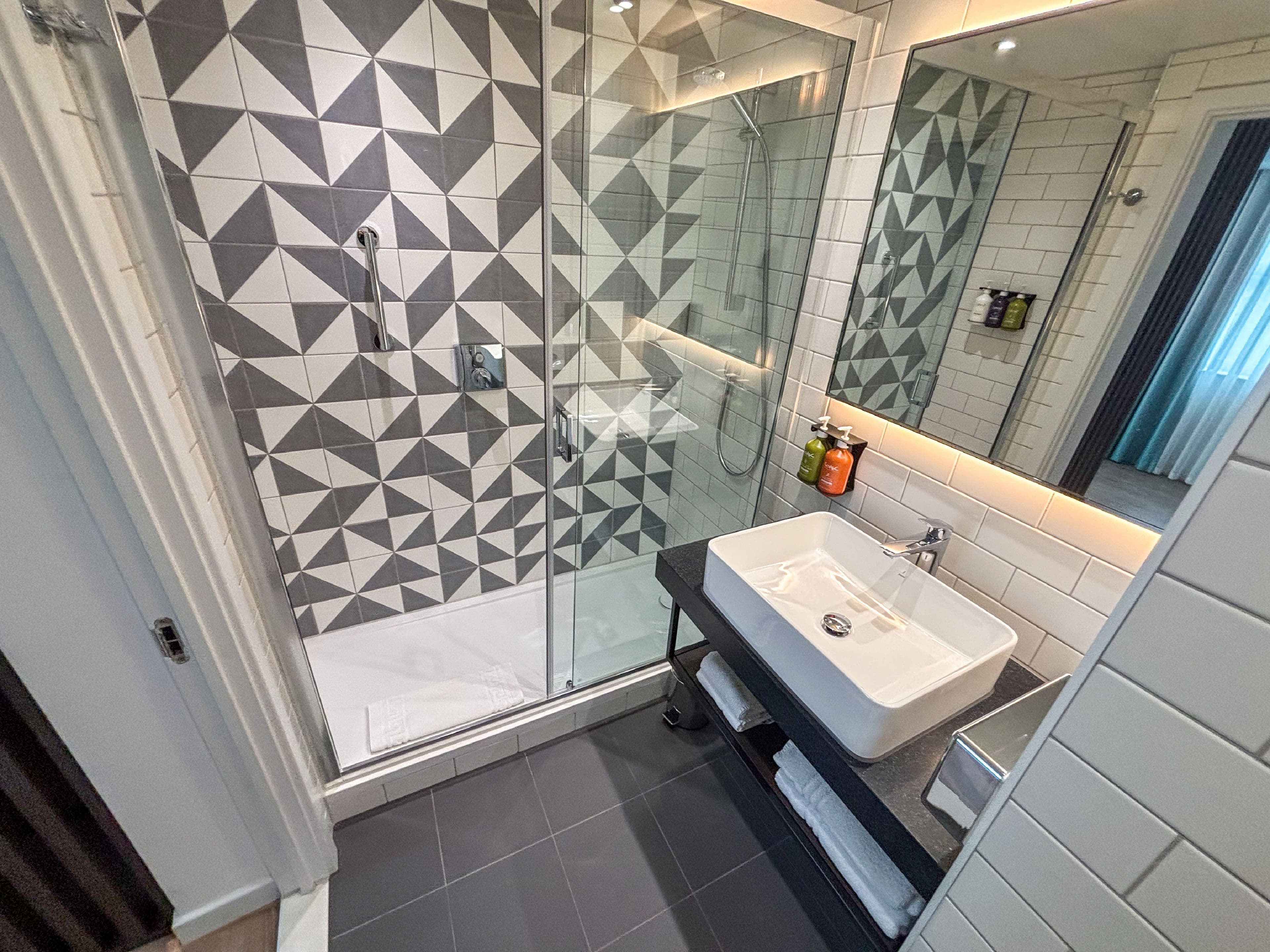 Holiday Inn London - Whitechapel — 8