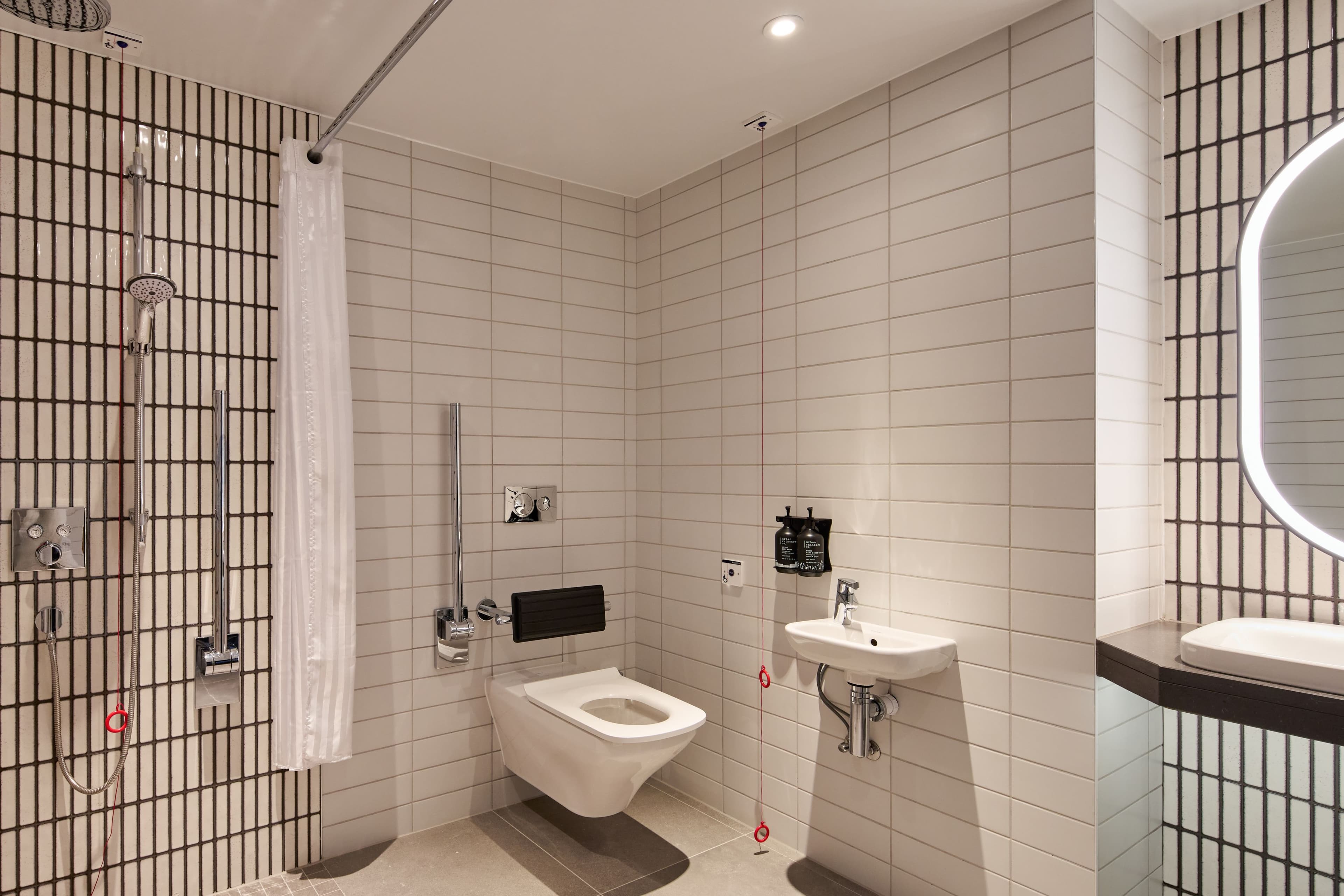 Holiday Inn London - Bloomsbury — 11