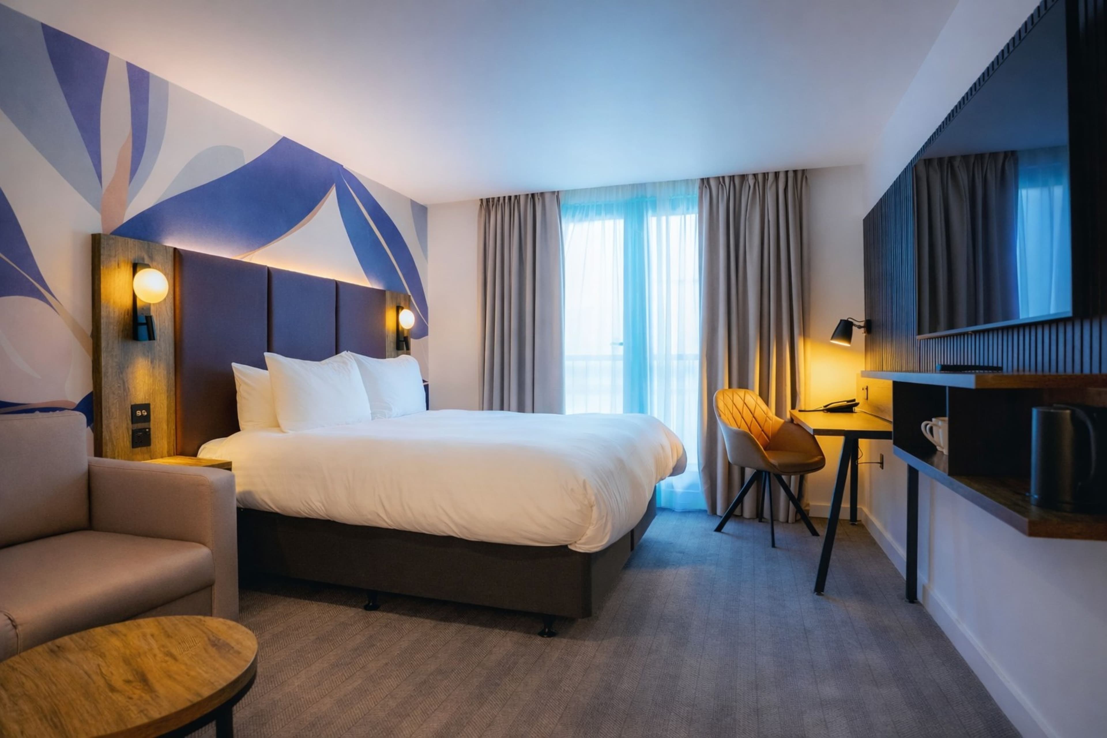 Holiday Inn London - Camden Lock - Image 2