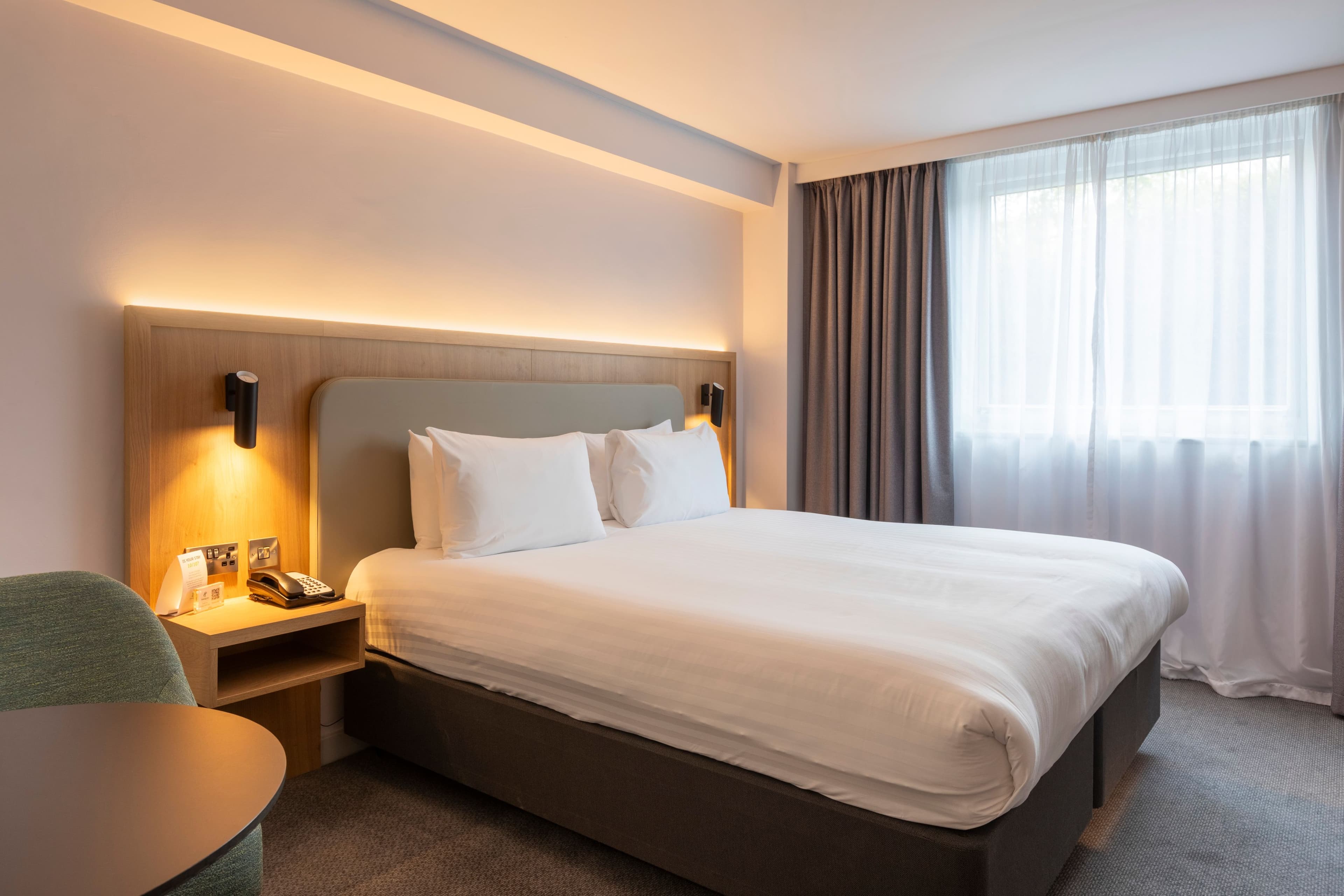 Holiday Inn London - Heathrow M4,Jct.4 — 13