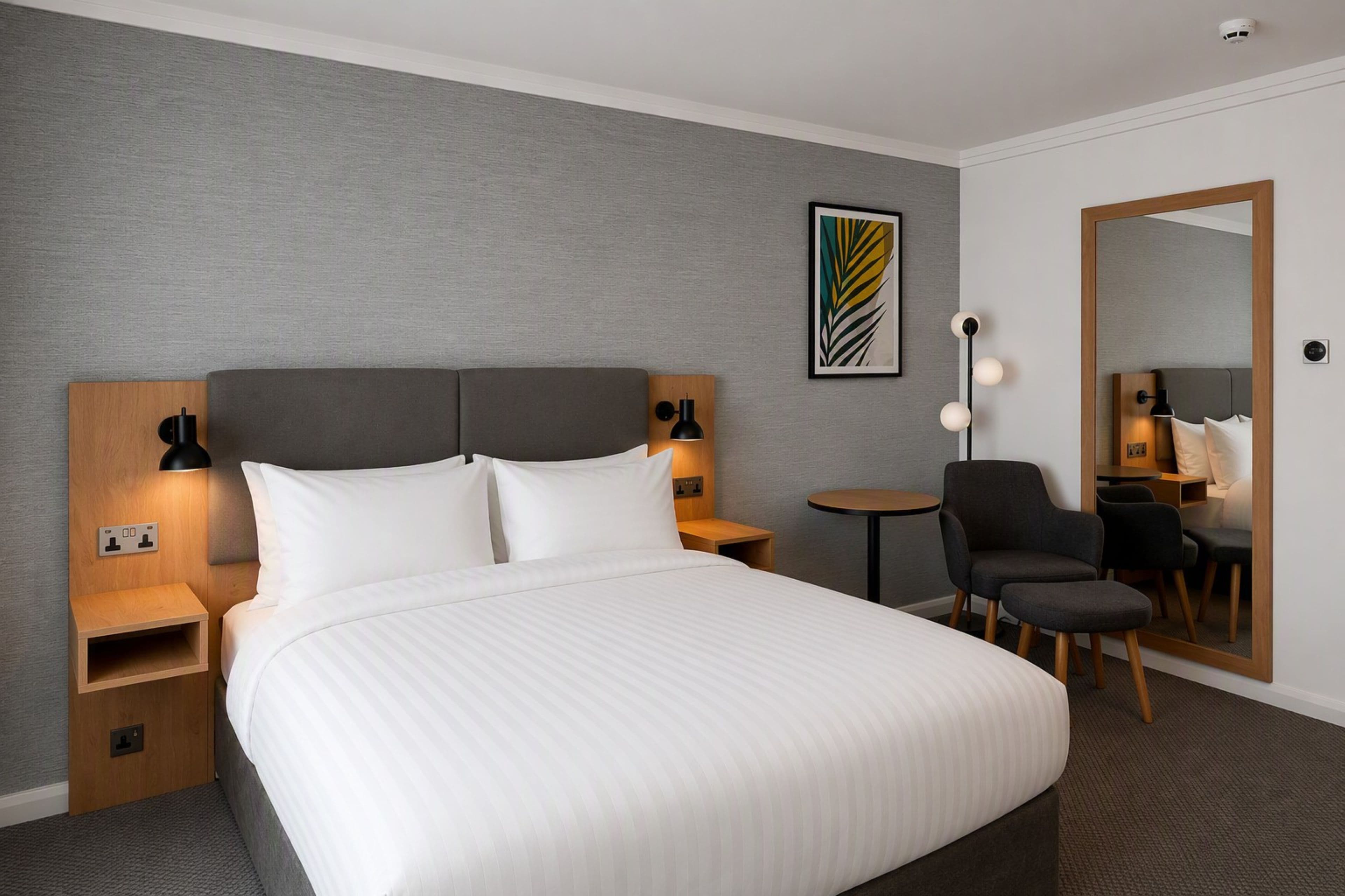 Holiday Inn London - Heathrow M4,Jct.4 — 12
