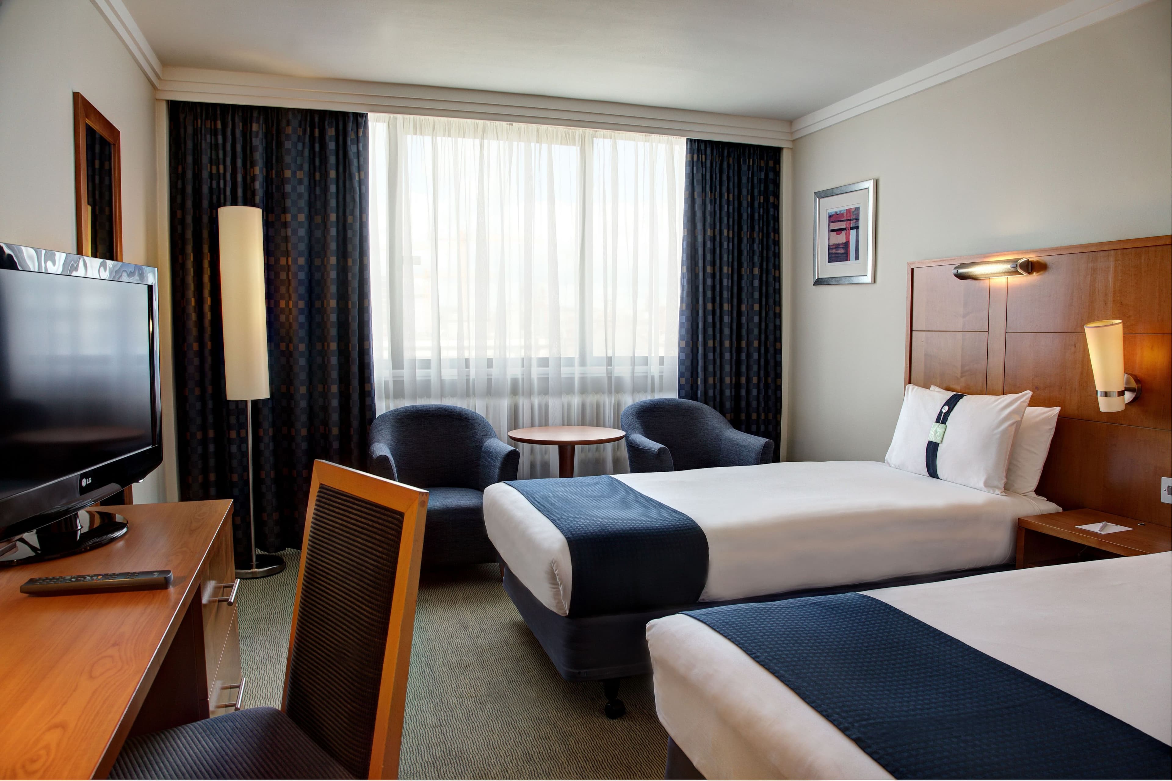 Standard Room - Image 8