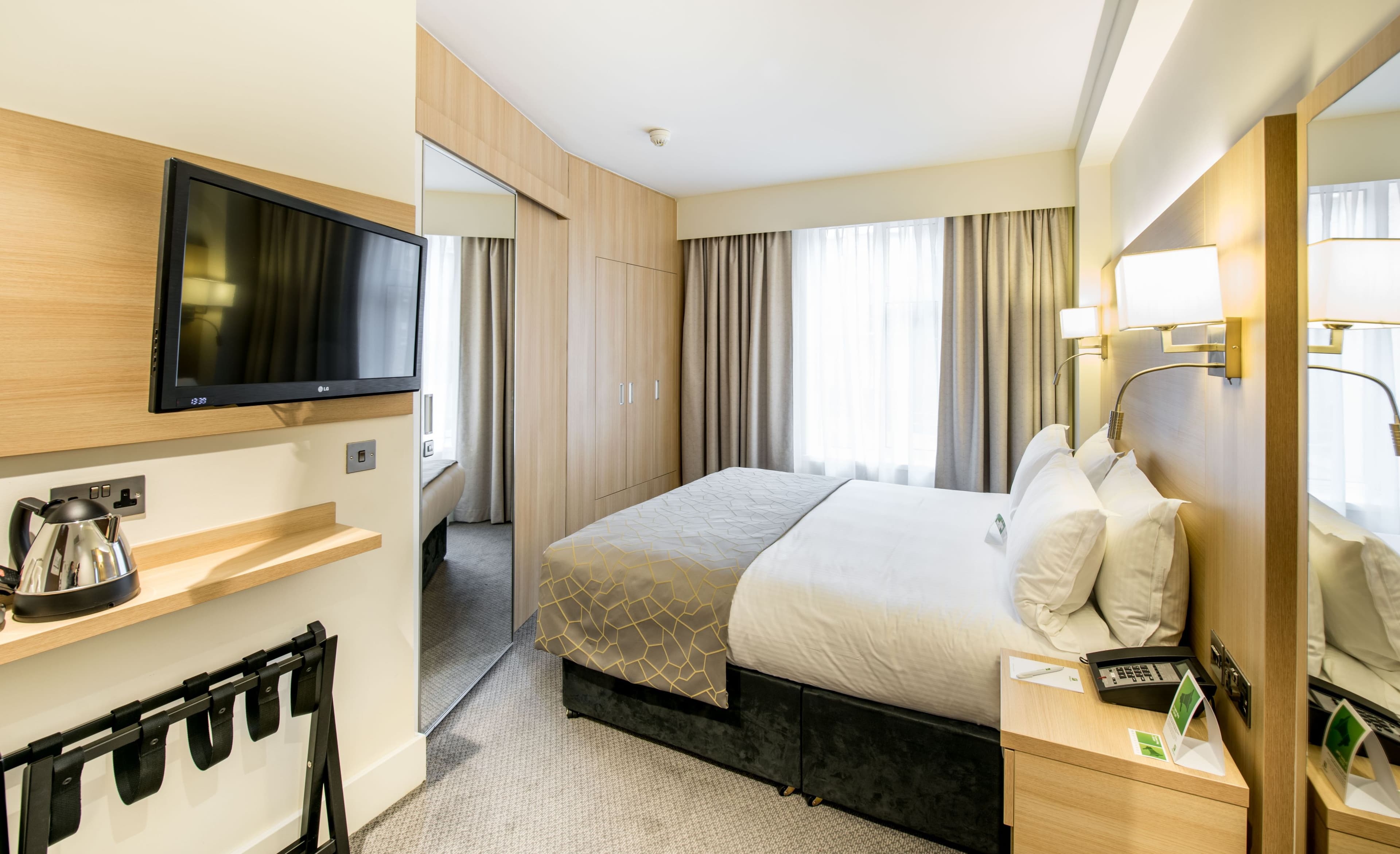 Holiday Inn London - Kensington High St. - Image 4