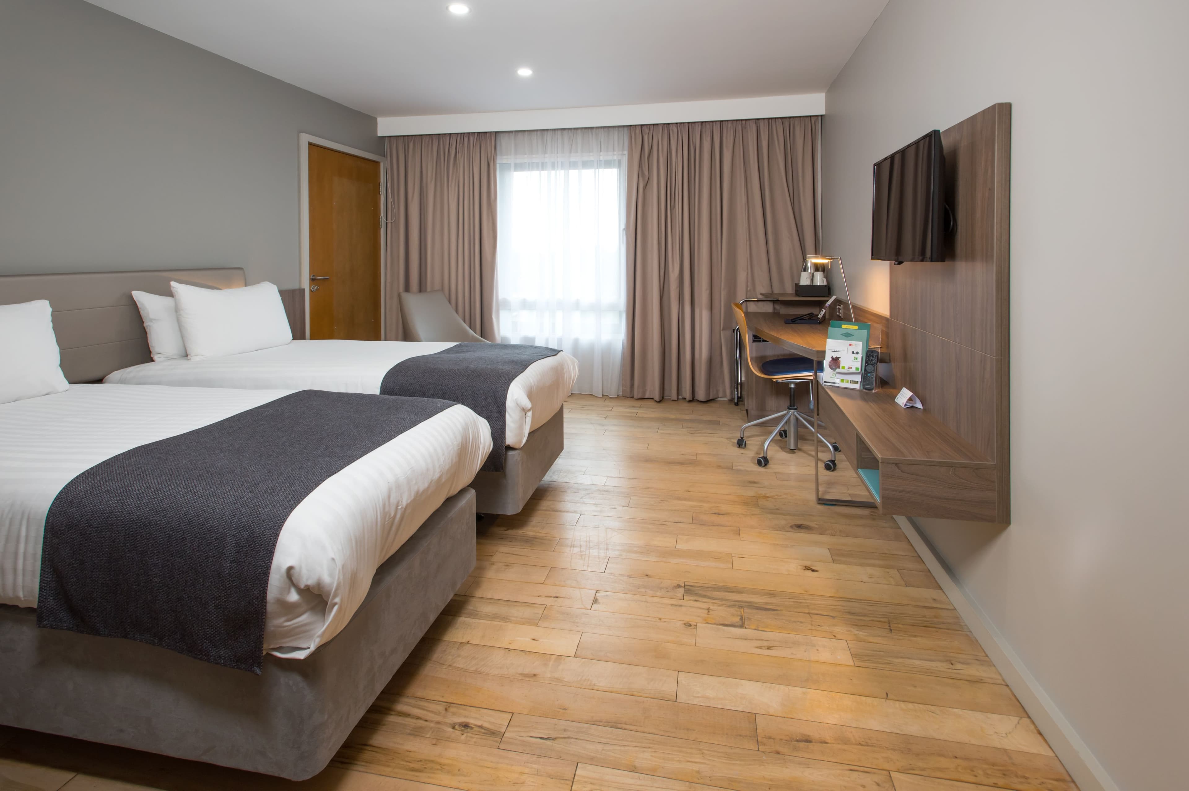 Holiday Inn London - West — 13