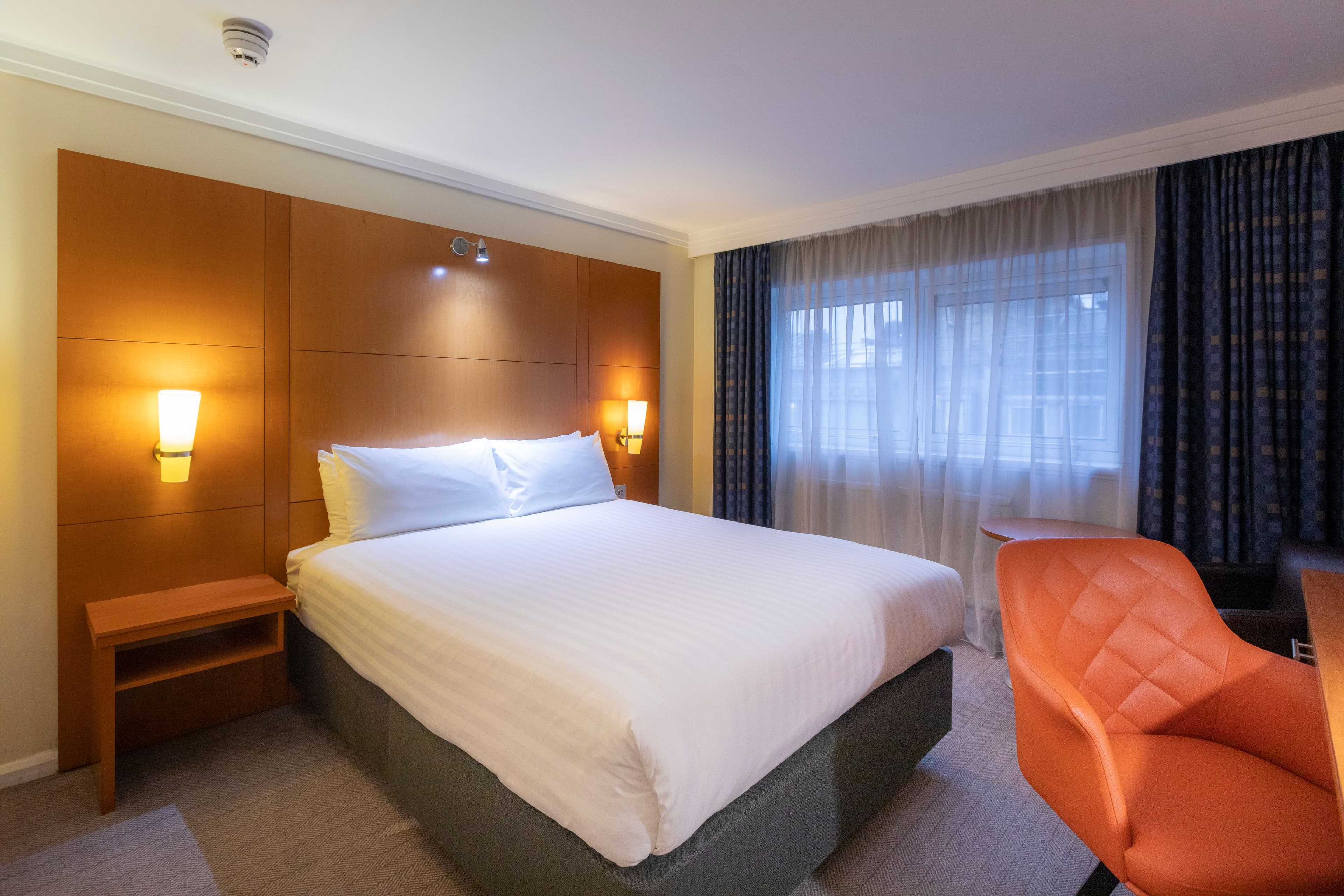 Holiday Inn London - Regent's Park - Image 2