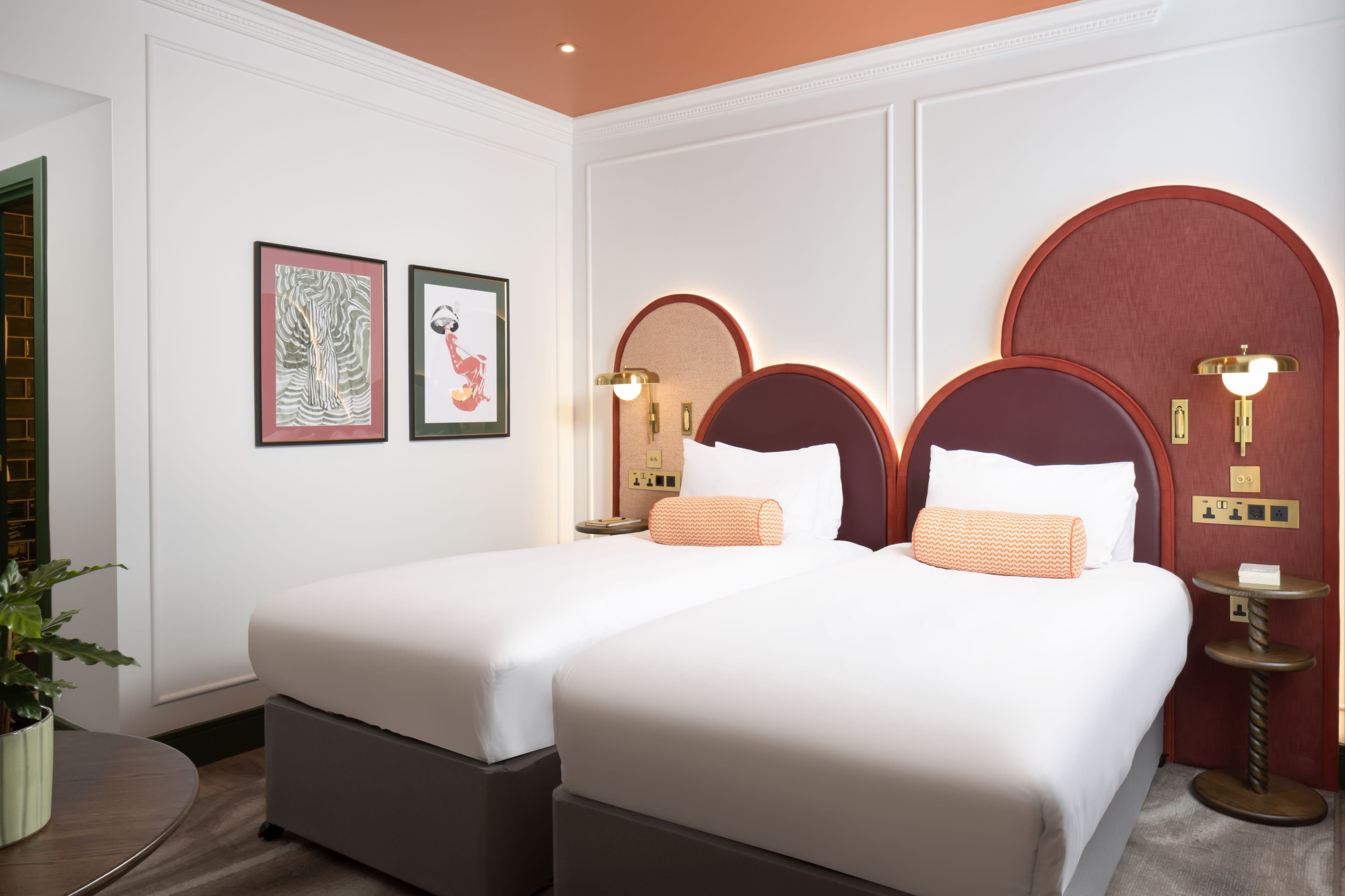 Independent (SPHC) The Welbeck Hotel — 21