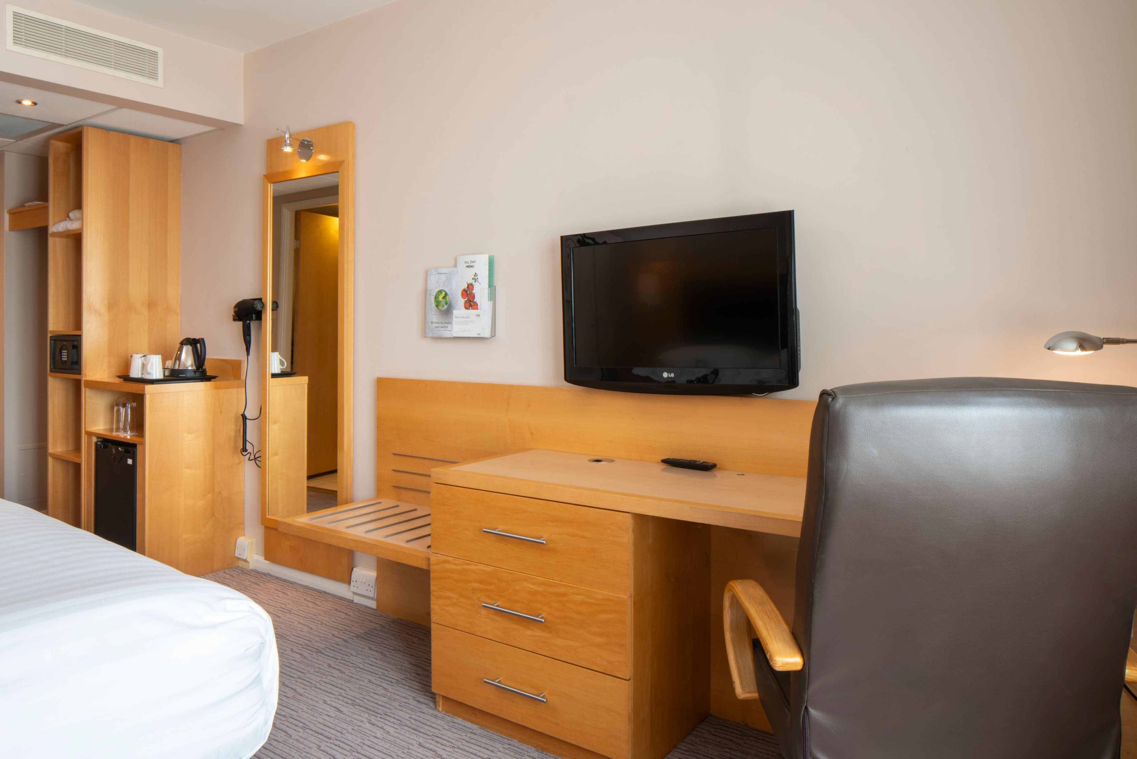 Standard Room - Image 9