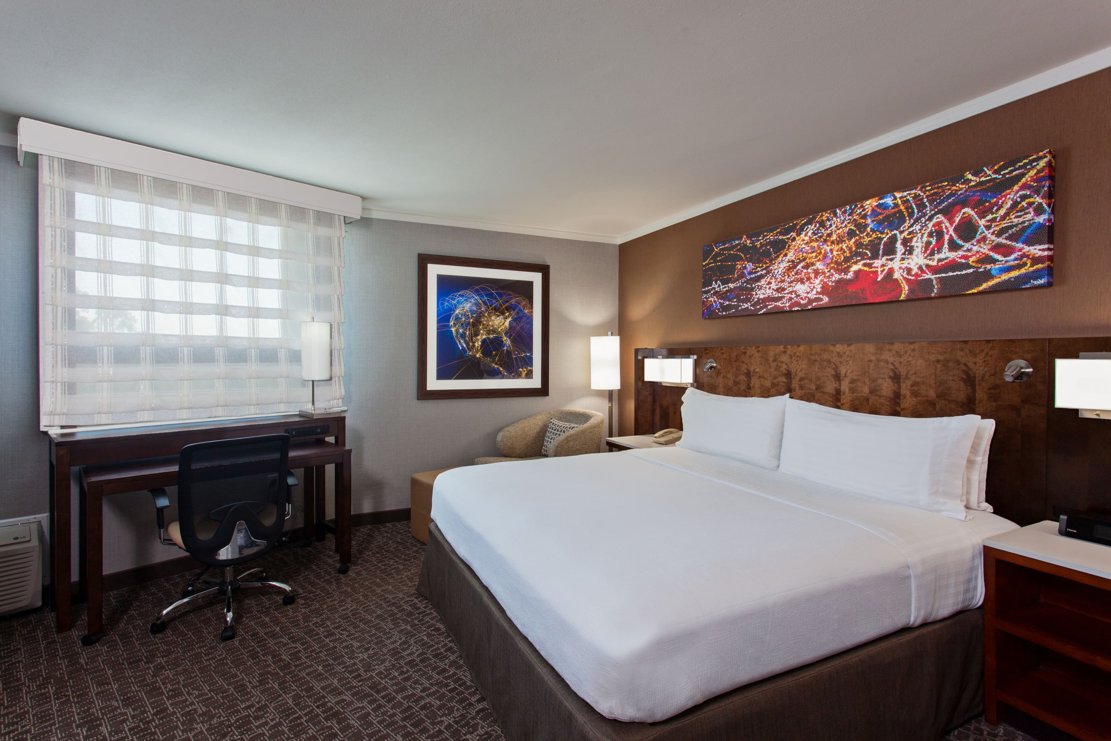 Holiday Inn Long Beach Airport — 7