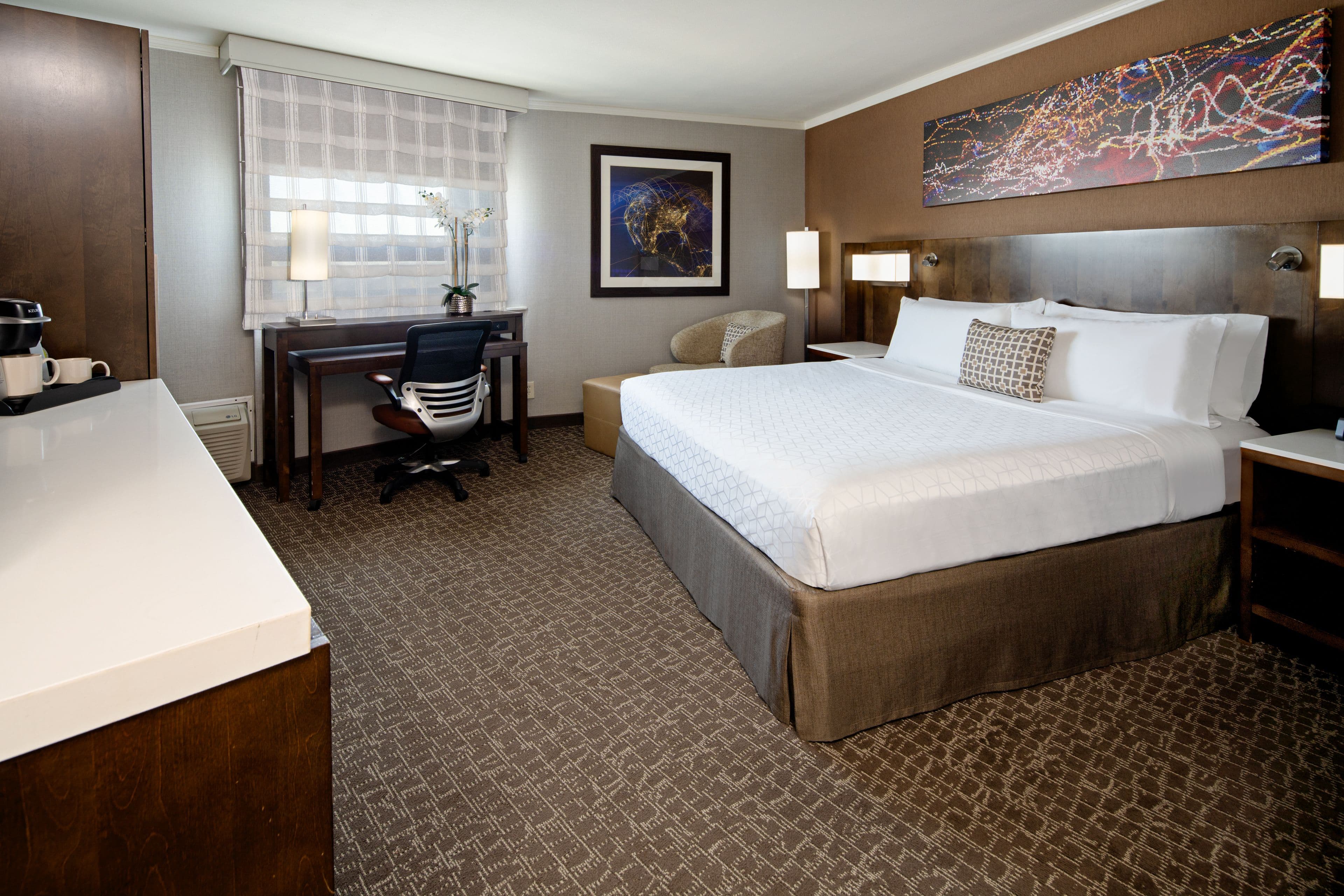 Holiday Inn Long Beach Airport — 9