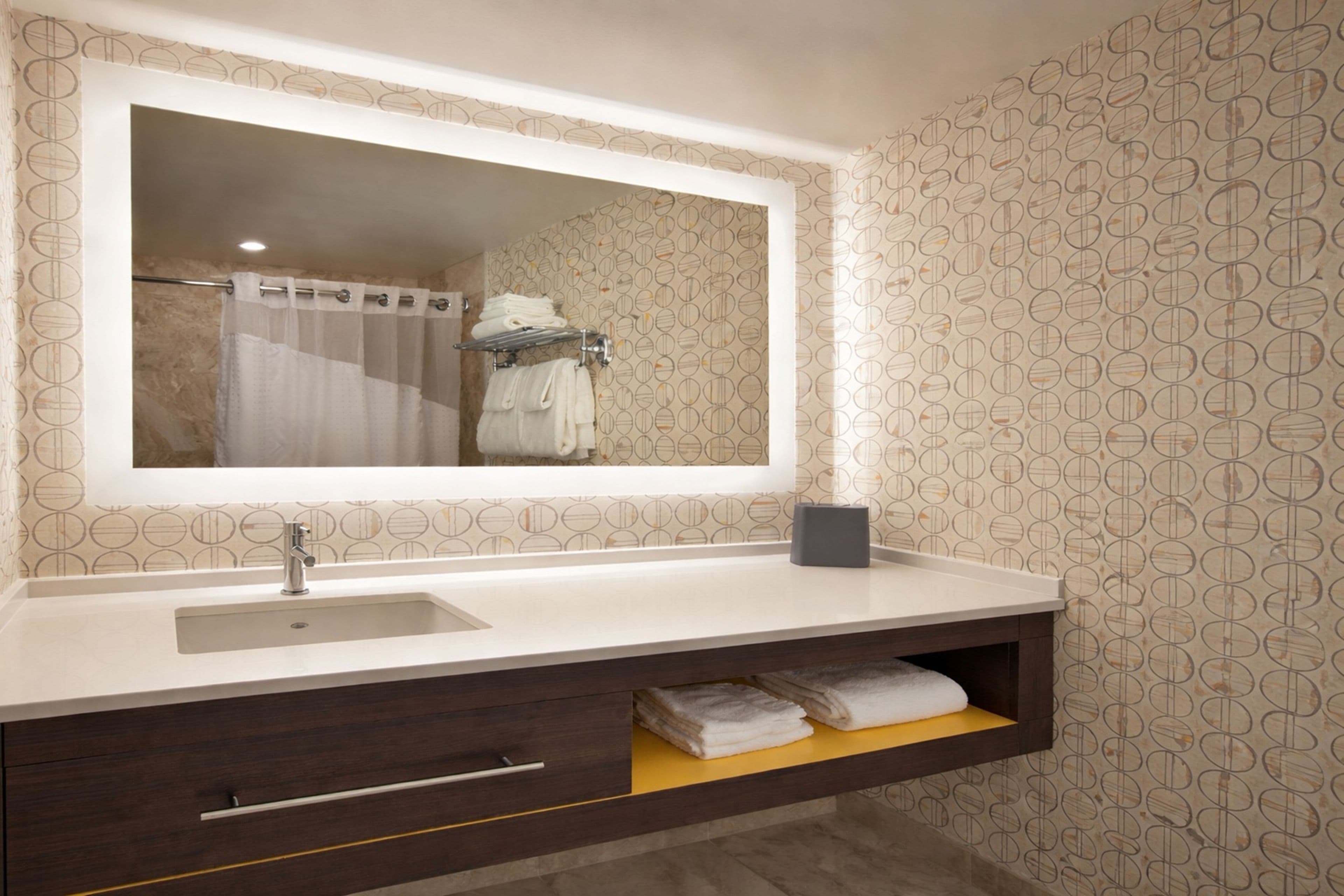 Holiday Inn Montreal-Longueuil - Image 3