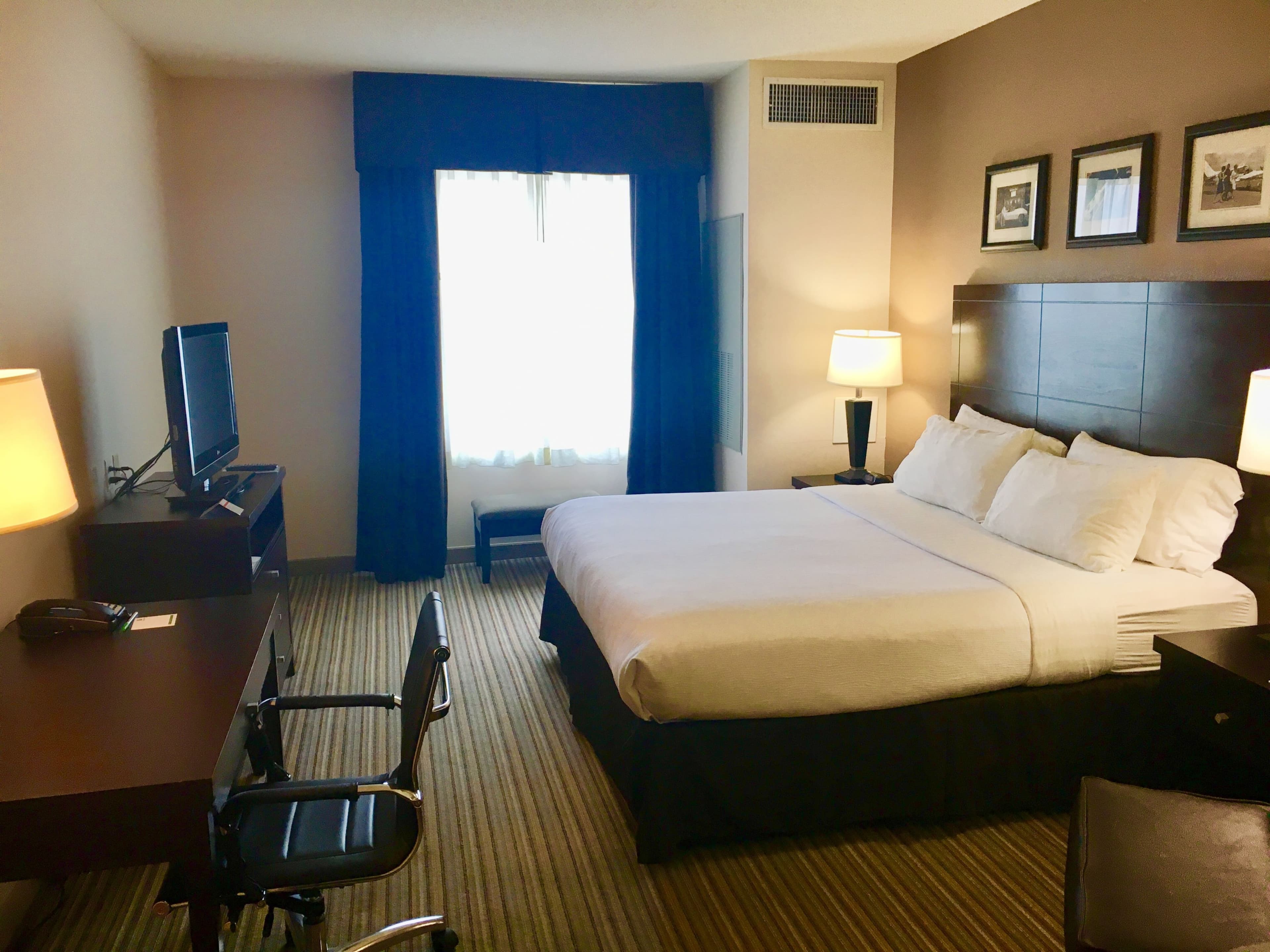 Holiday Inn Louisville Airport - Fair/Expo — 9