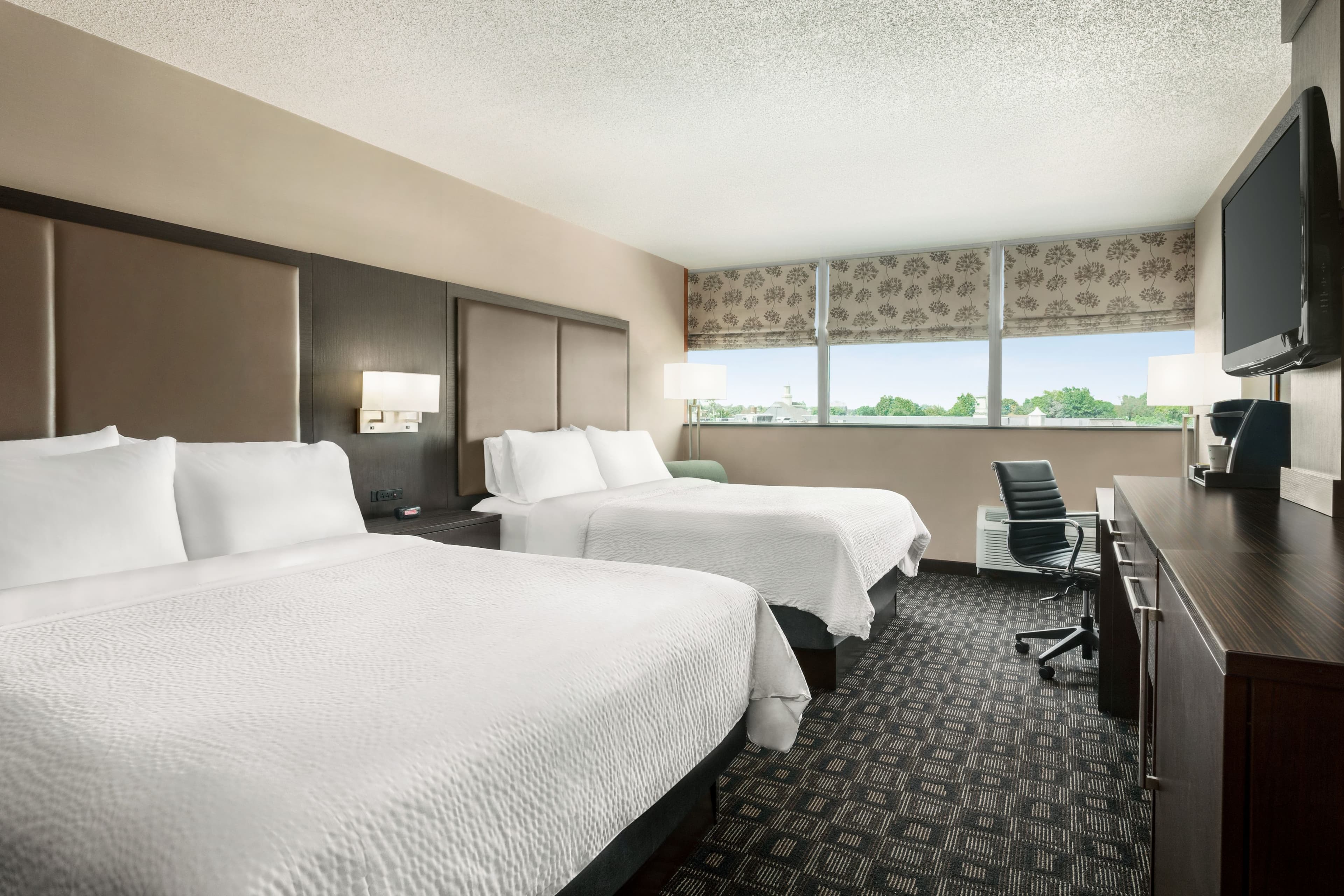 Holiday Inn Louisville East - Hurstbourne — 10