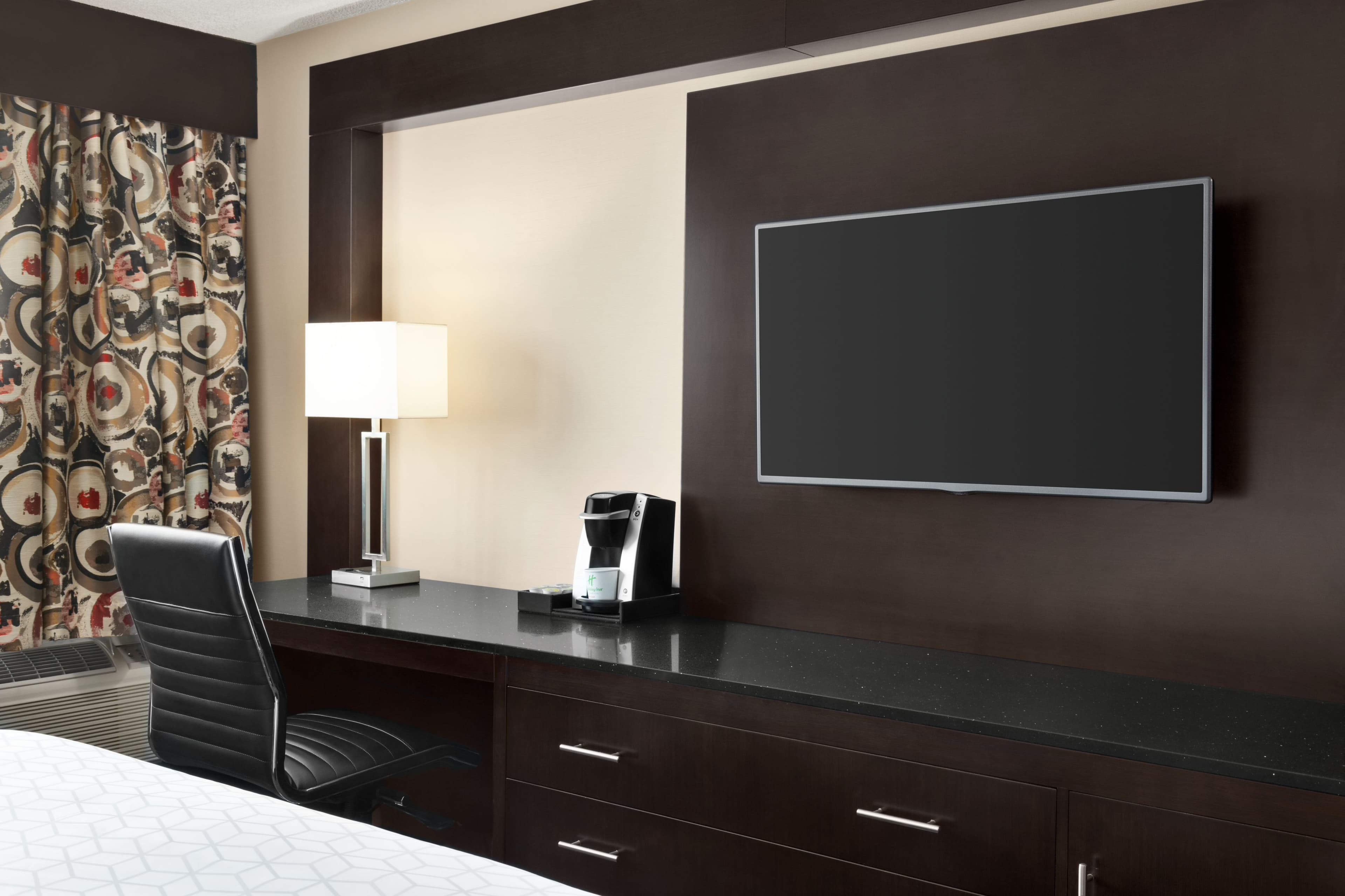 Holiday Inn Louisville East - Hurstbourne - Image 4