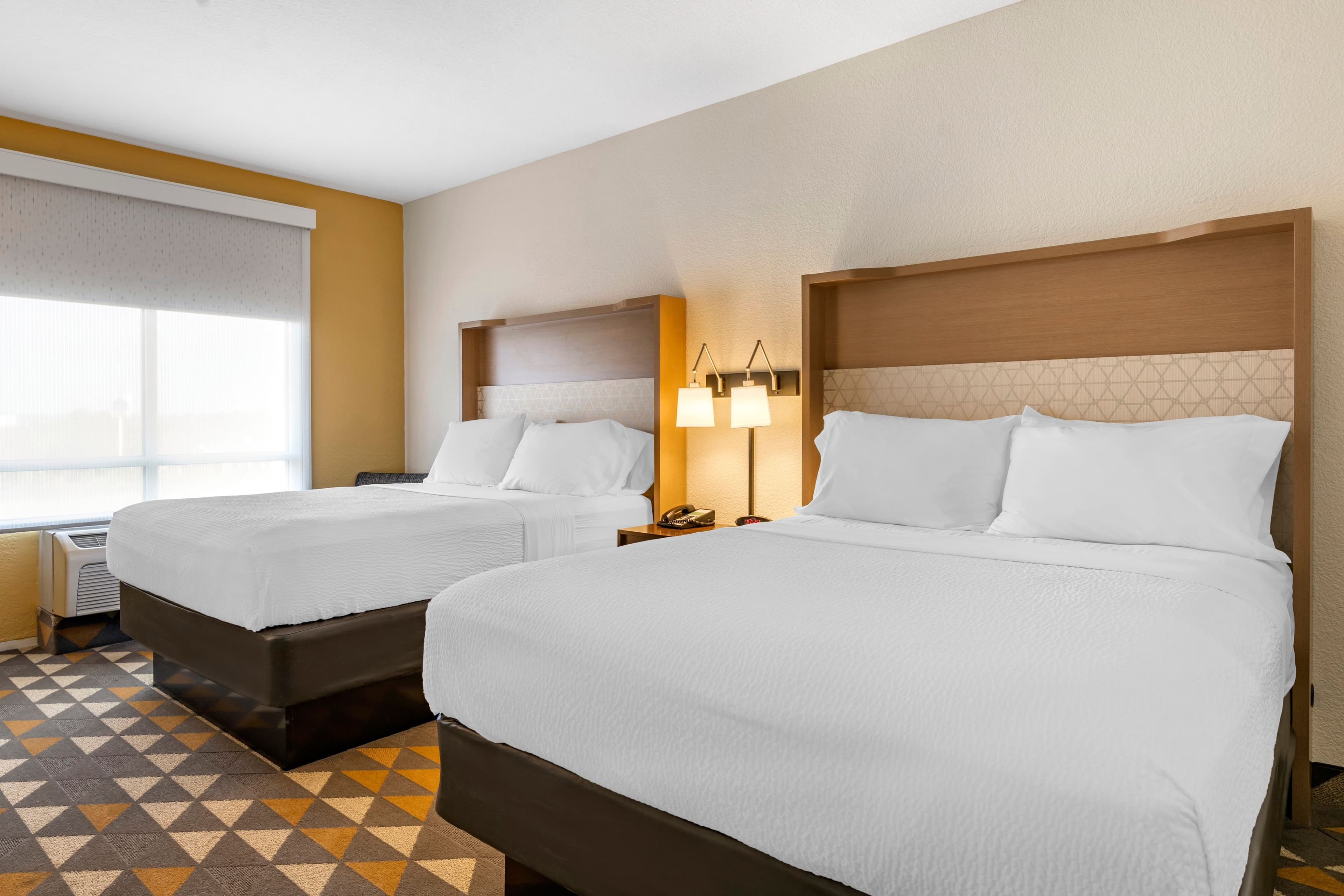 Holiday Inn Louisville Airport South — 6