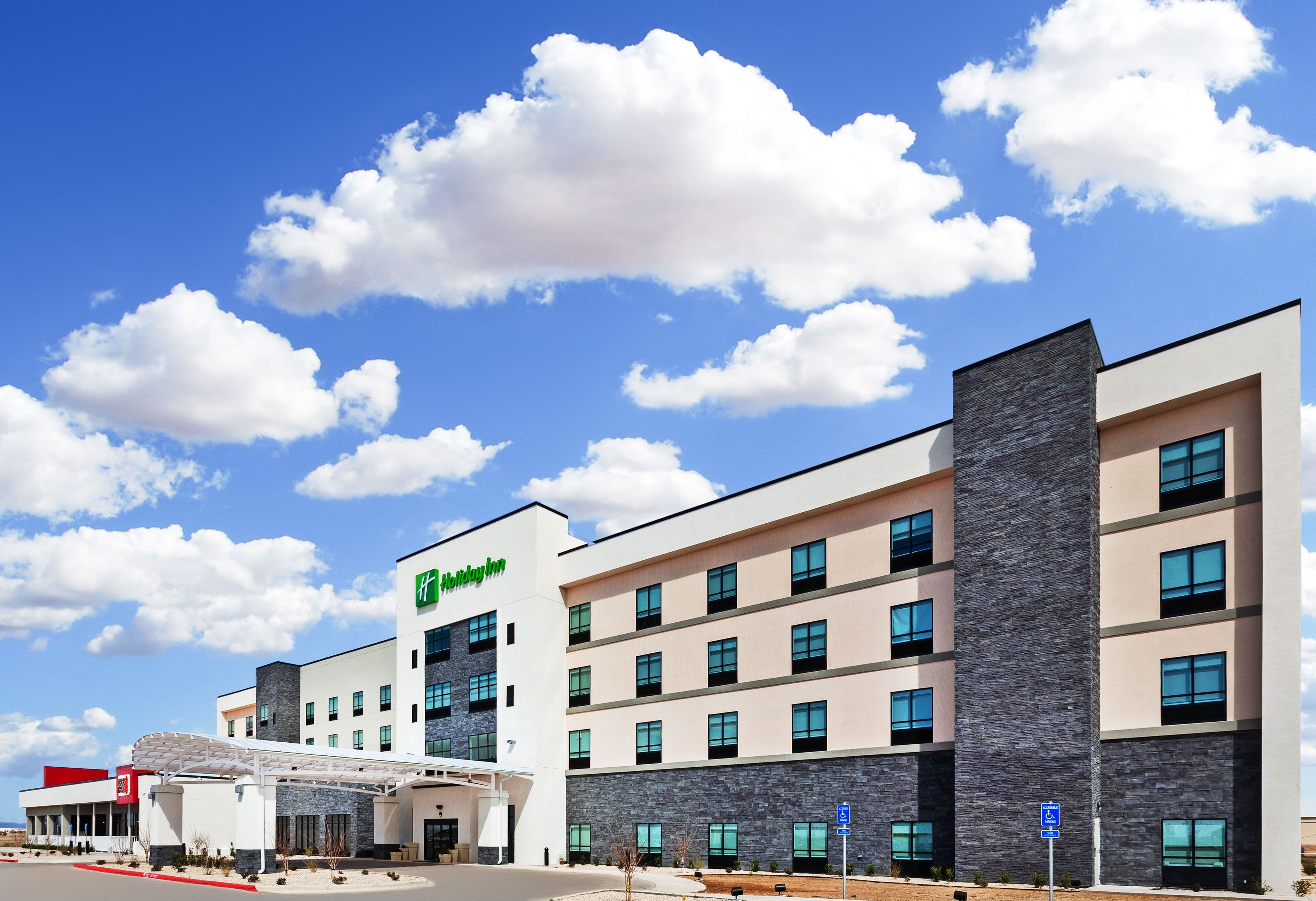 Holiday Inn Lubbock South - Image 1