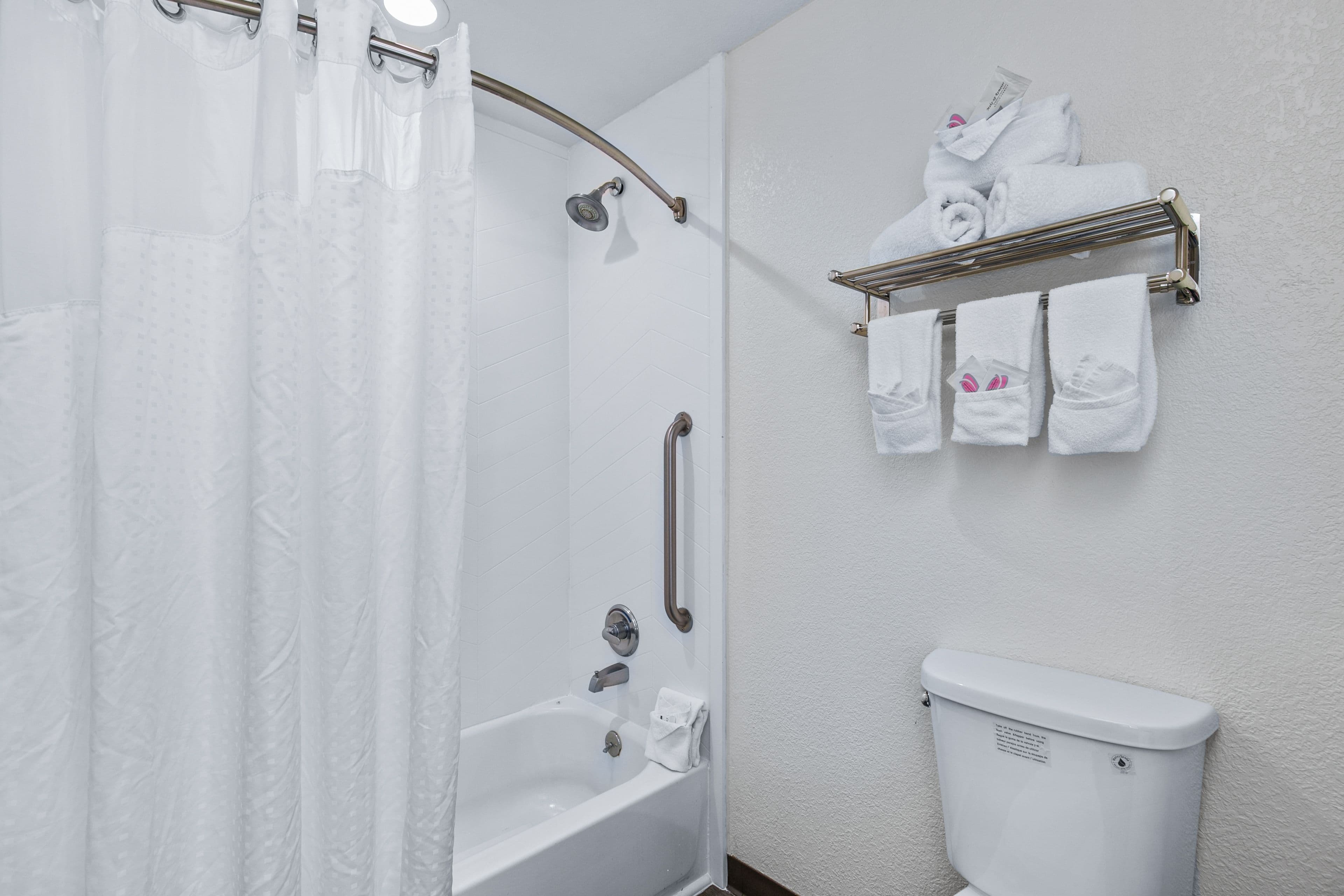 Holiday Inn Lucedale — 17