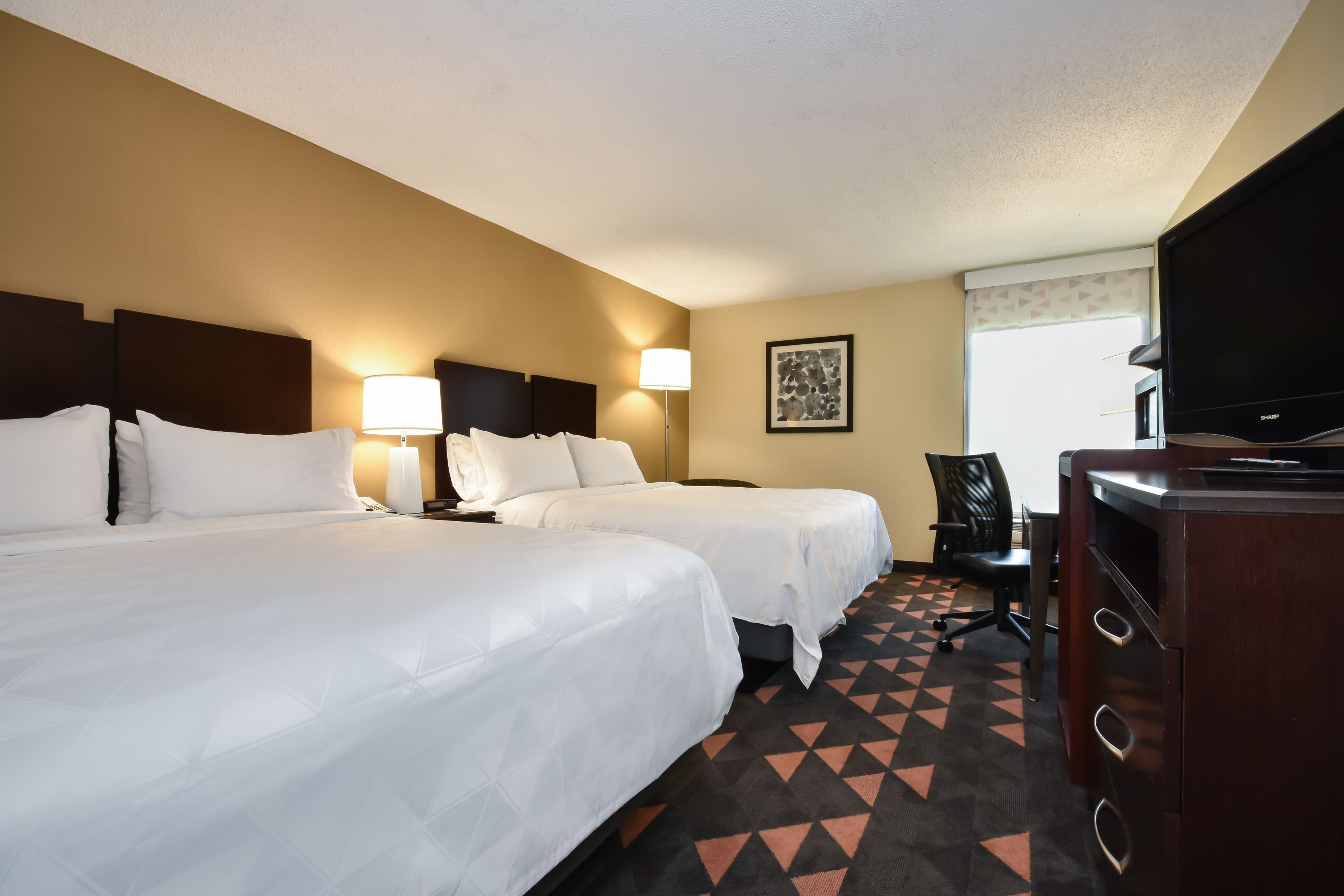 Holiday Inn Lumberton North - I-95 — 10