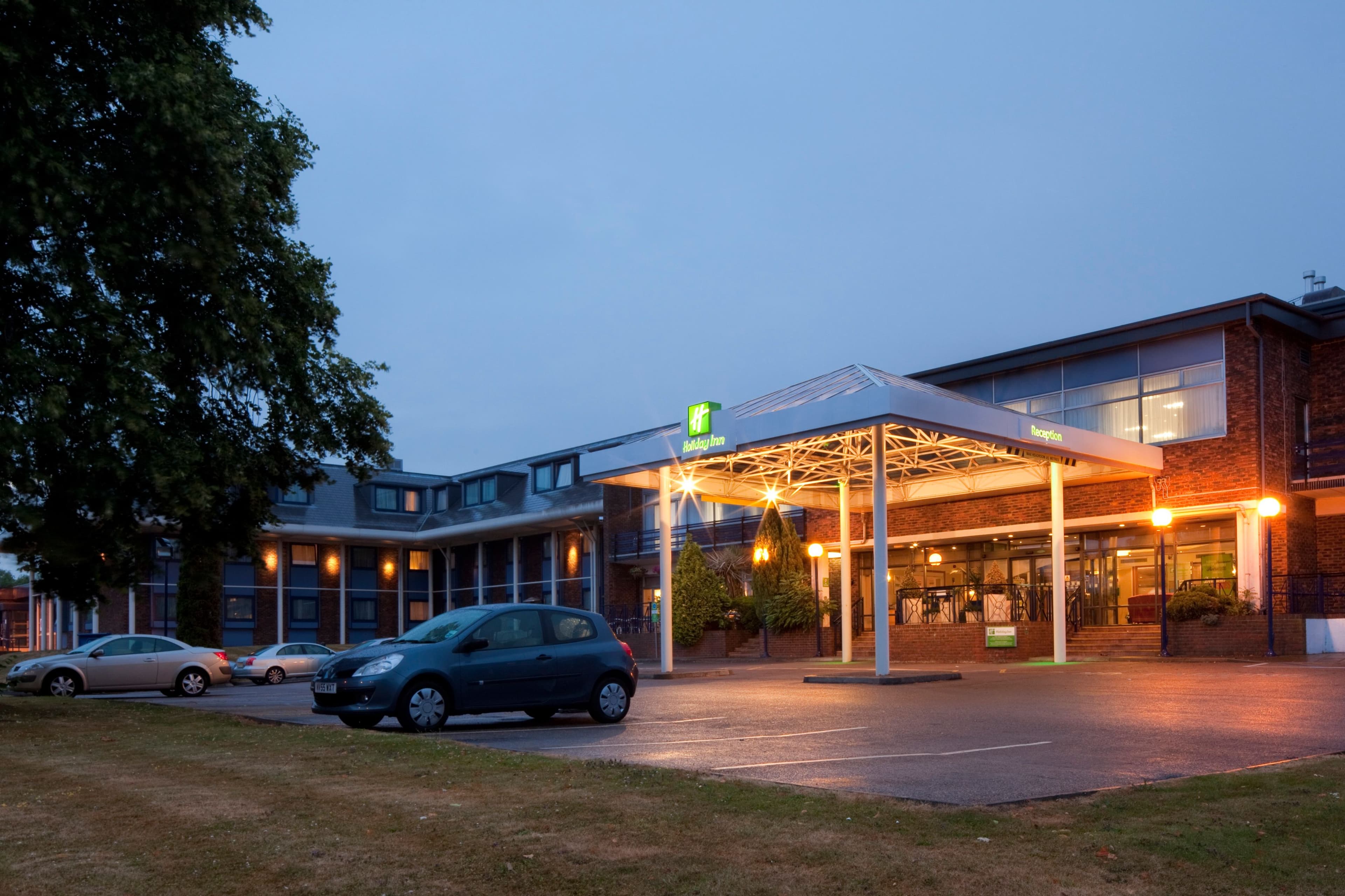Holiday Inn Luton - South M1, Jct.9 - Image 1