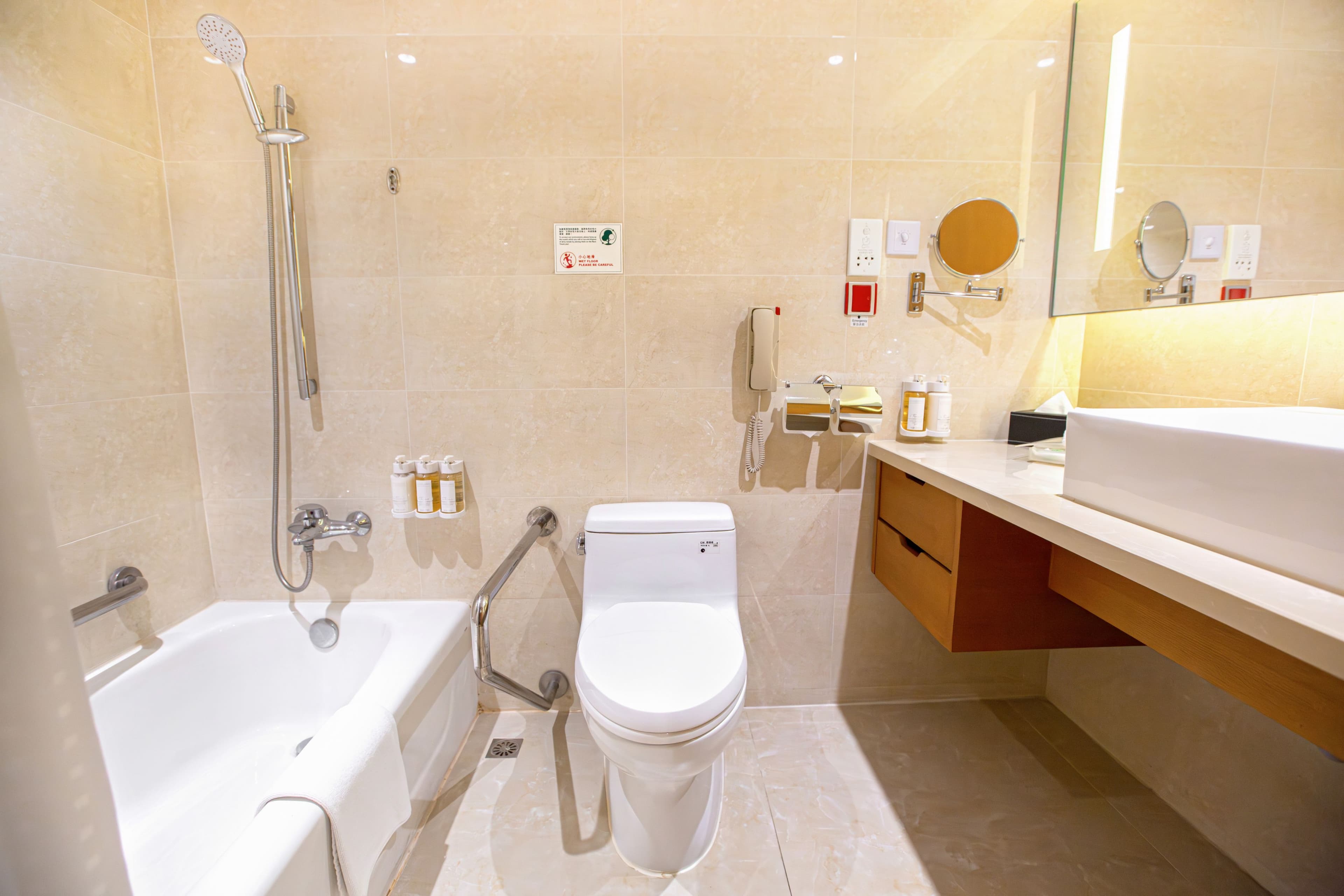 Holiday Inn Macau — 11