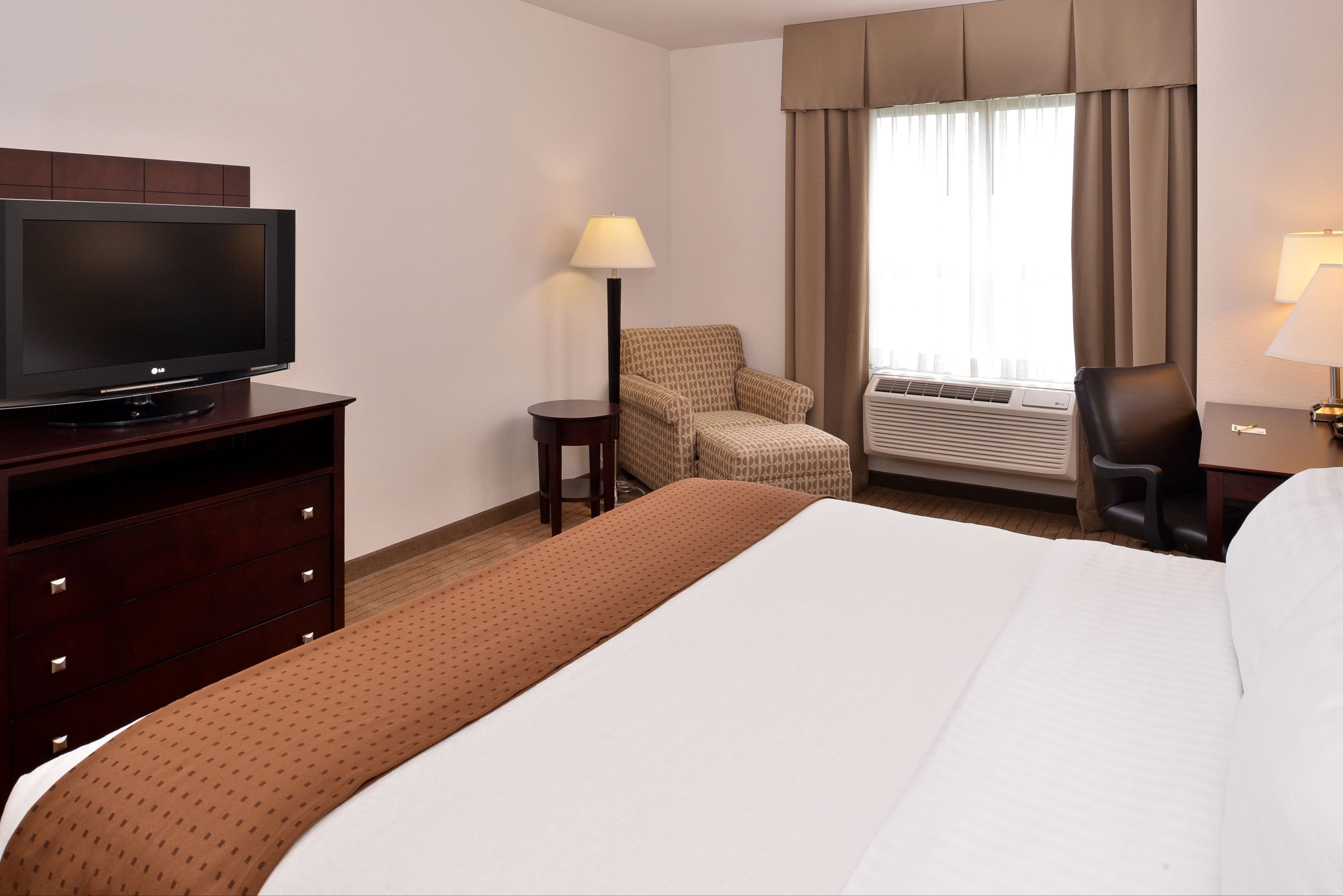 Holiday Inn Madison at The American Center — 13
