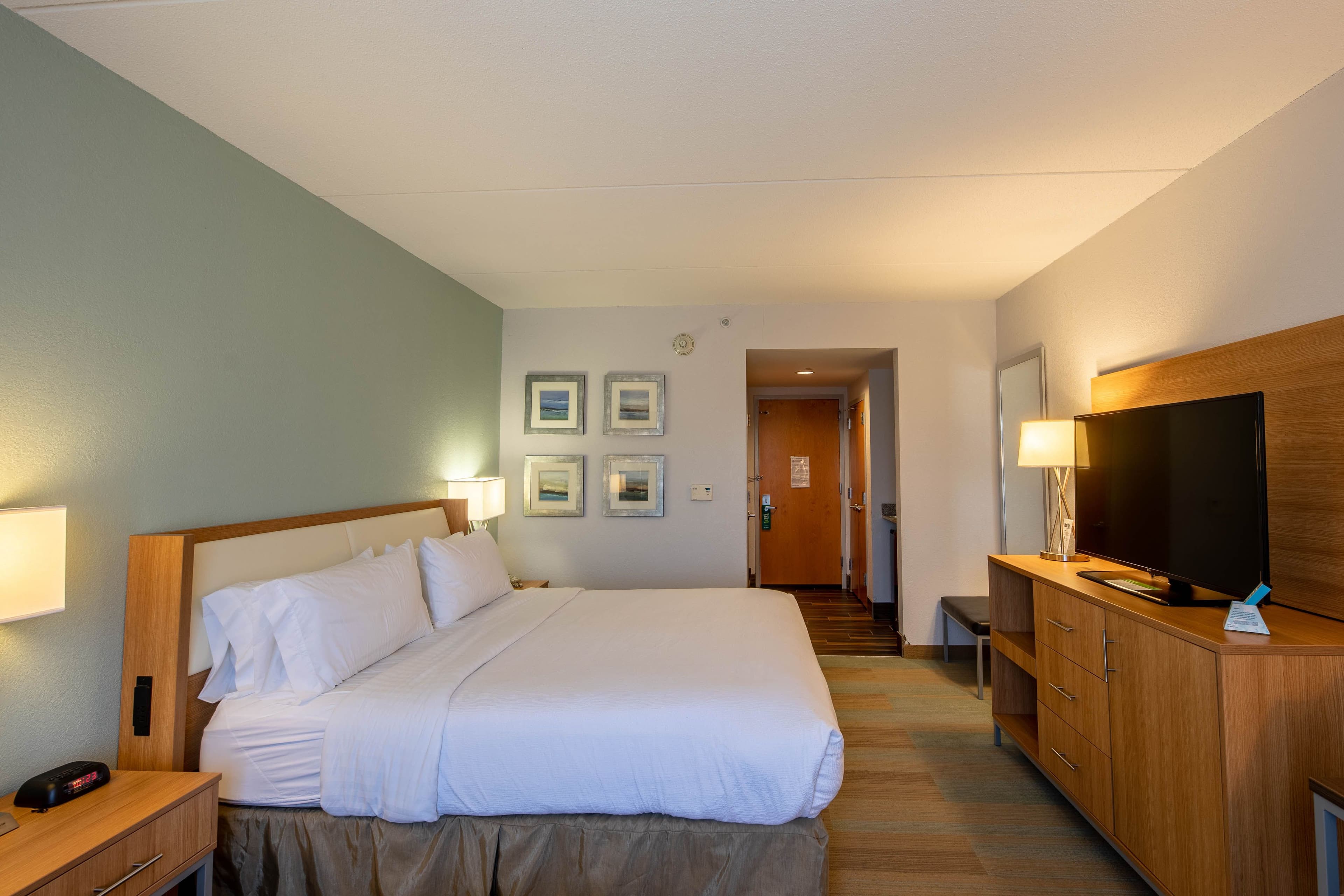 Holiday Inn Manahawkin/Long Beach Island — 14