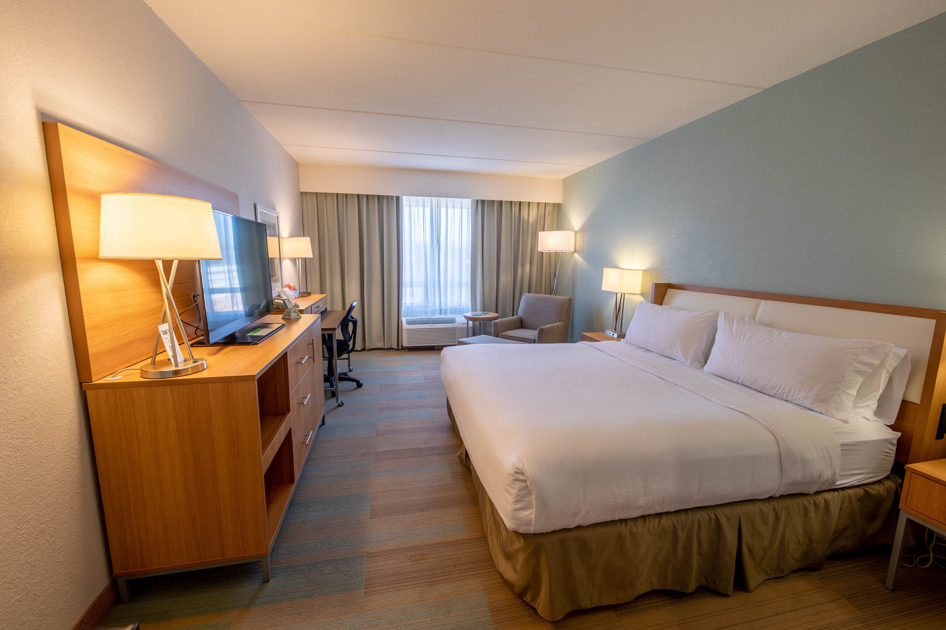 Holiday Inn Manahawkin/Long Beach Island — 12