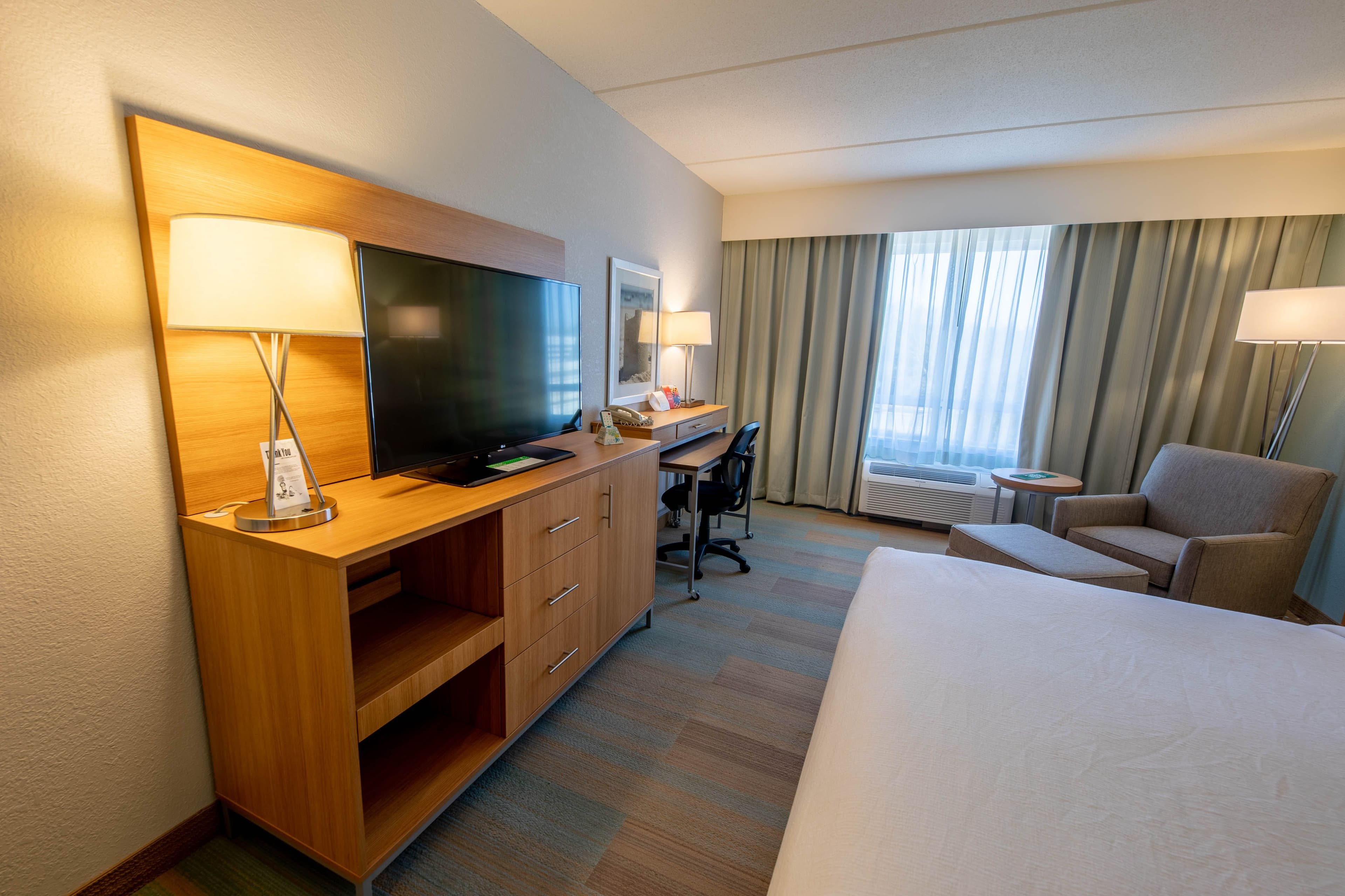 Holiday Inn Manahawkin/Long Beach Island — 10