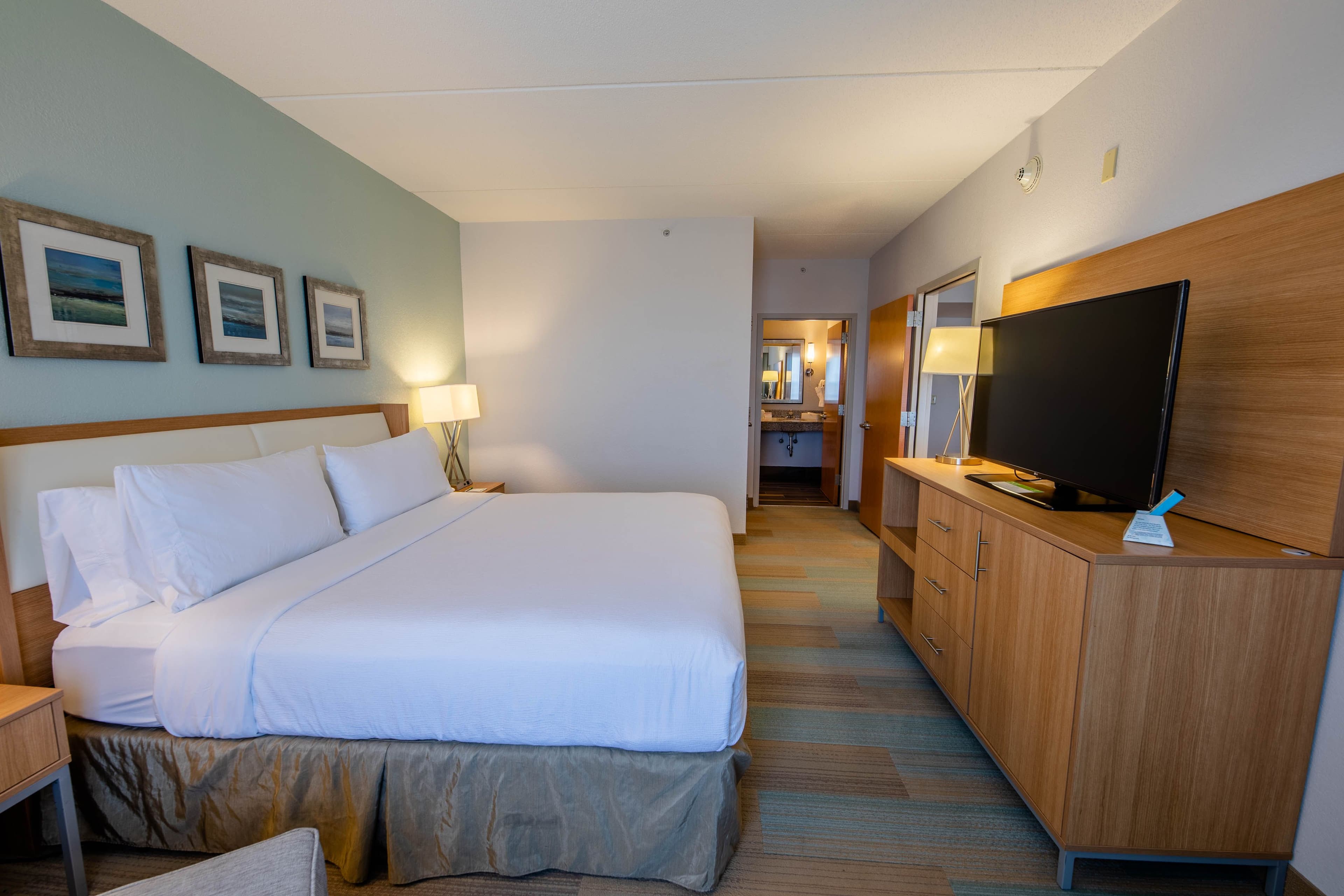 Holiday Inn Manahawkin/Long Beach Island - Image 4