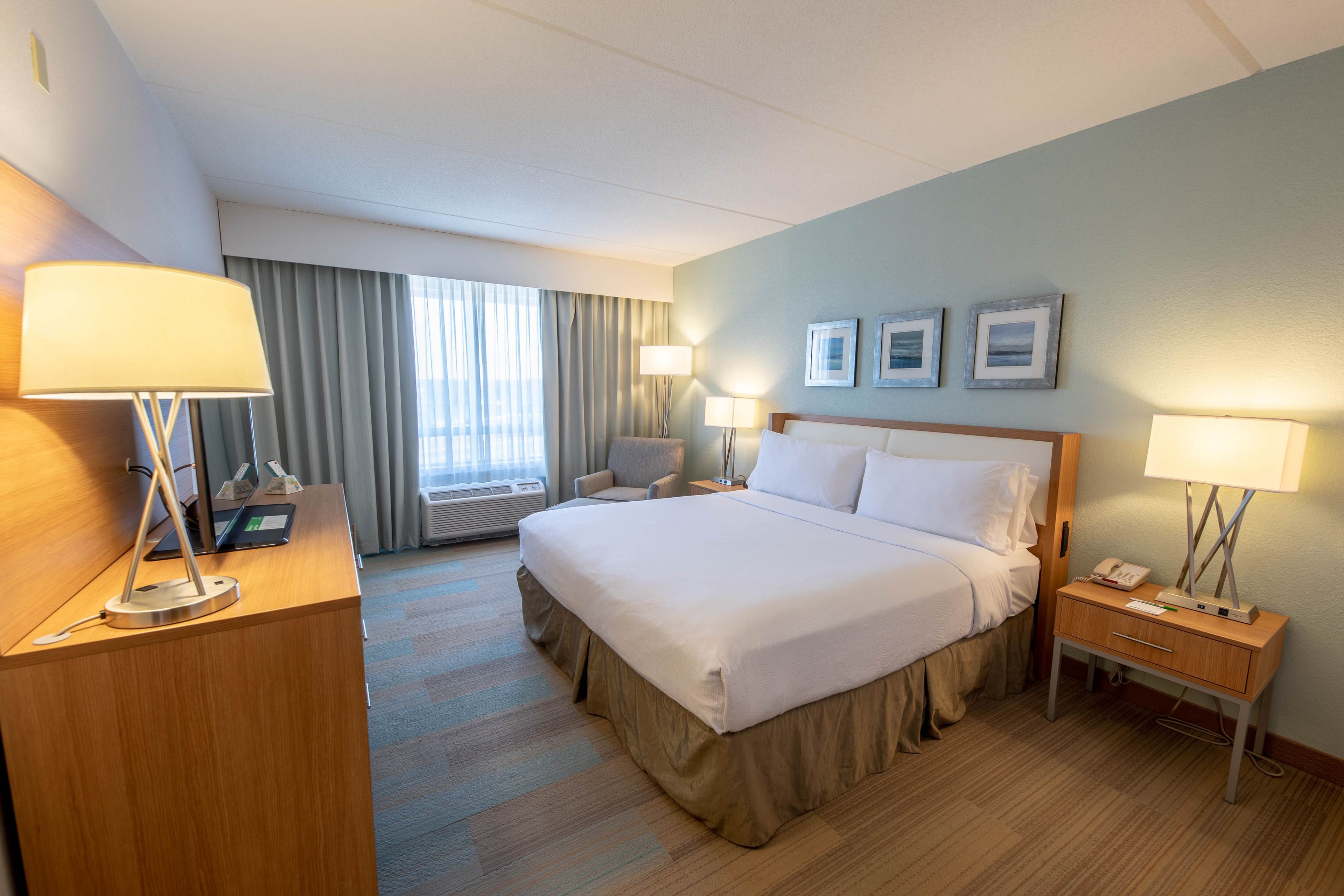 Holiday Inn Manahawkin/Long Beach Island — 13