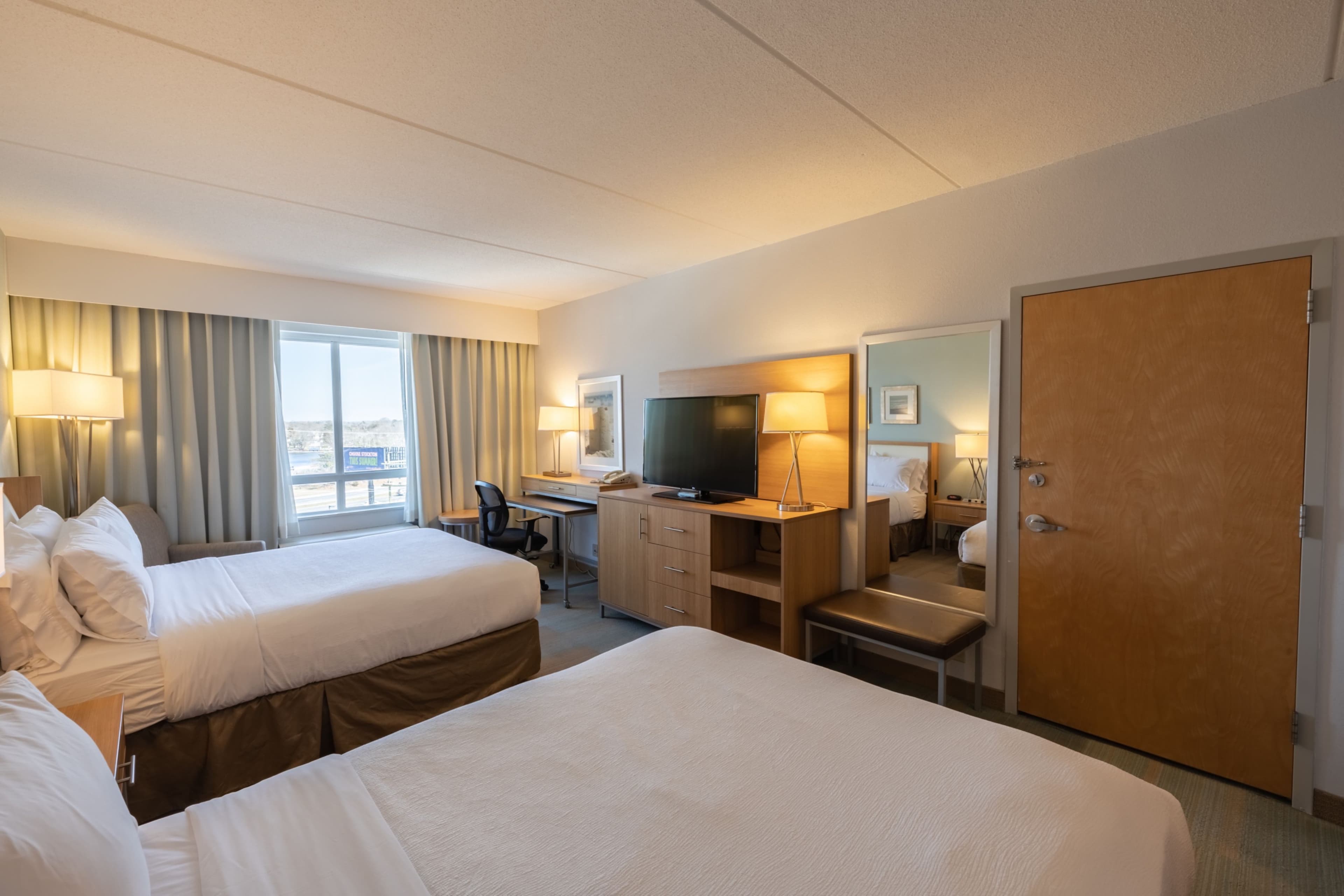 Holiday Inn Manahawkin/Long Beach Island — 26