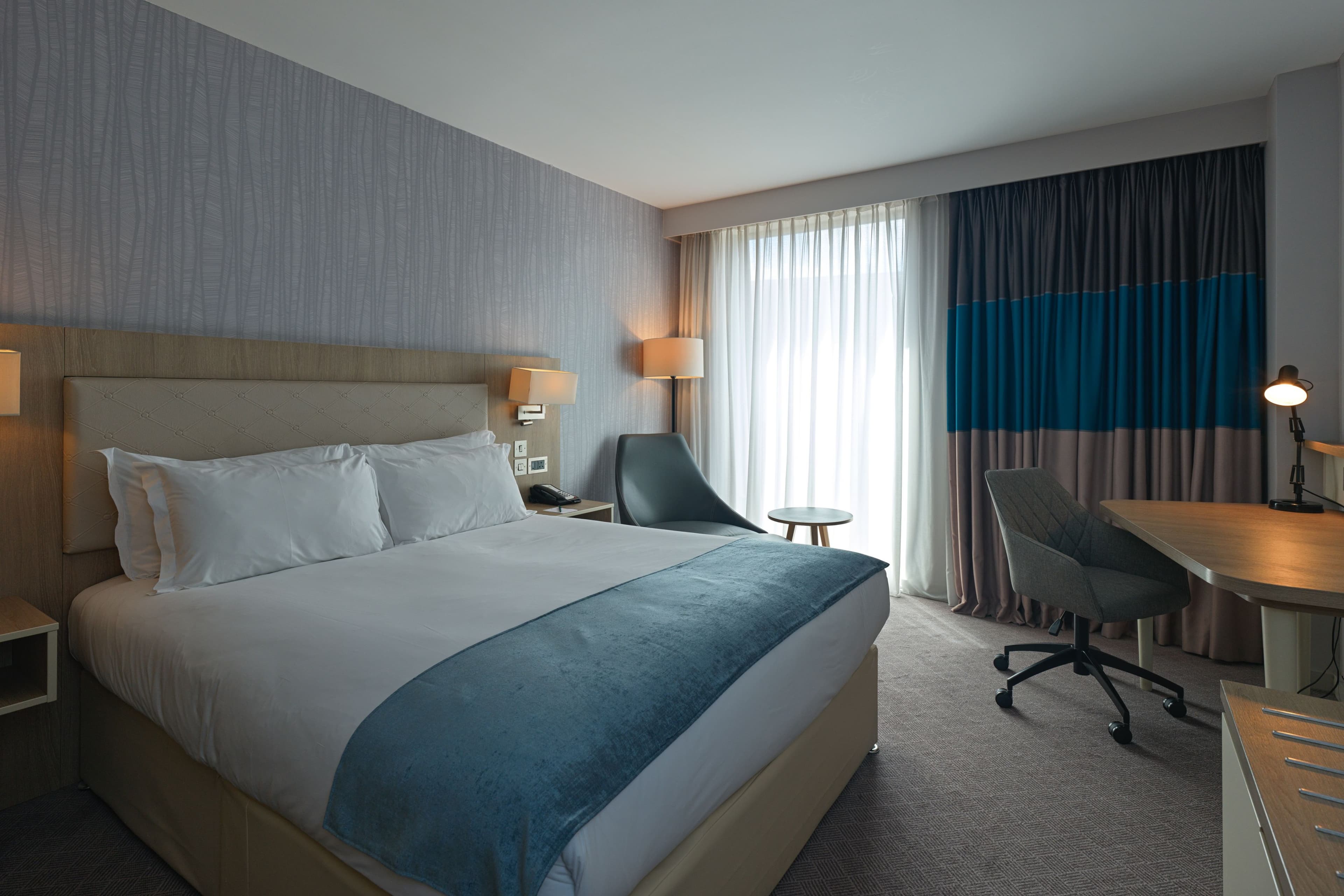 Holiday Inn Manchester - City Centre - Image 5